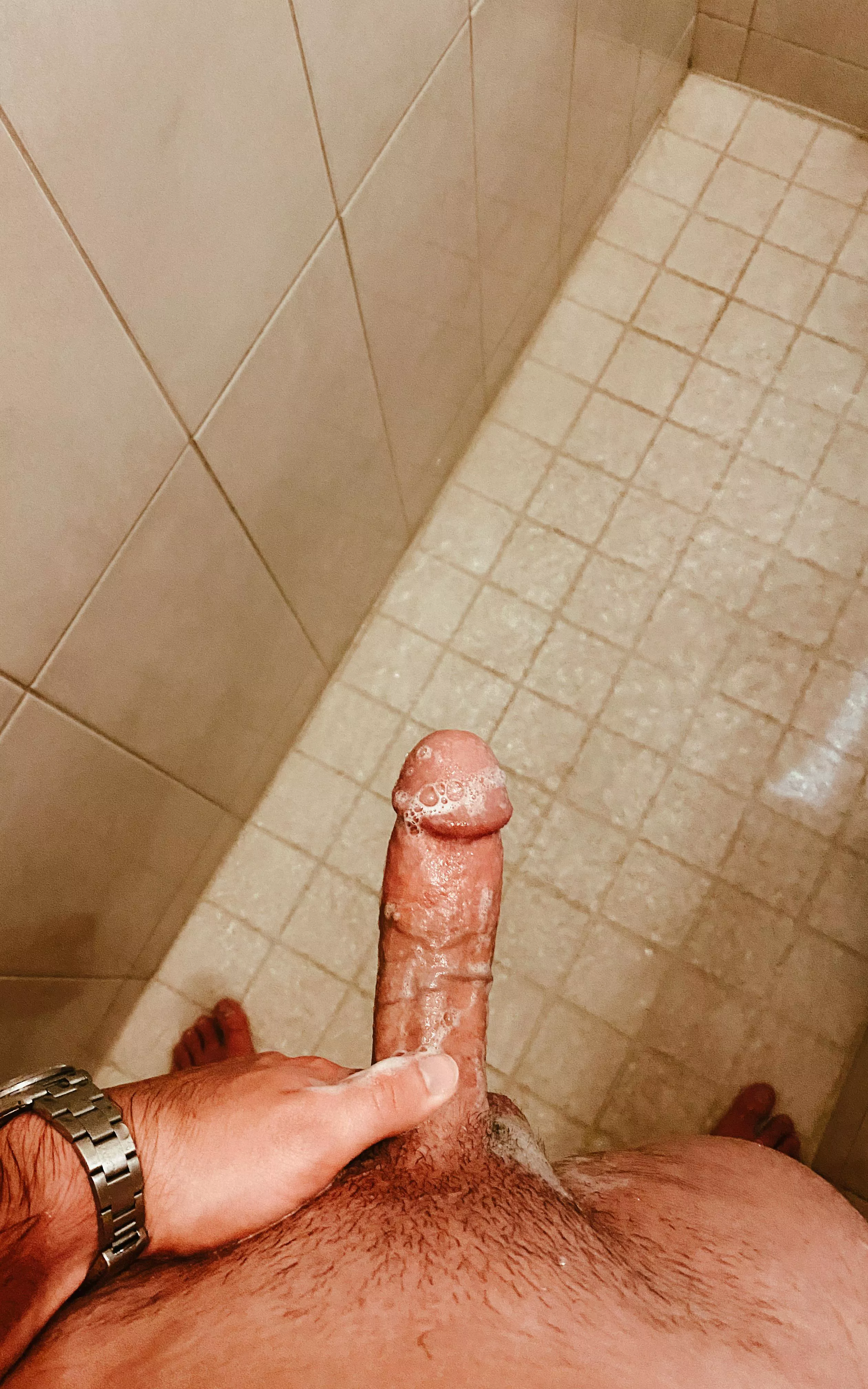 Wanna join me in the shower? DMs open! posted by LandscapeResidentt