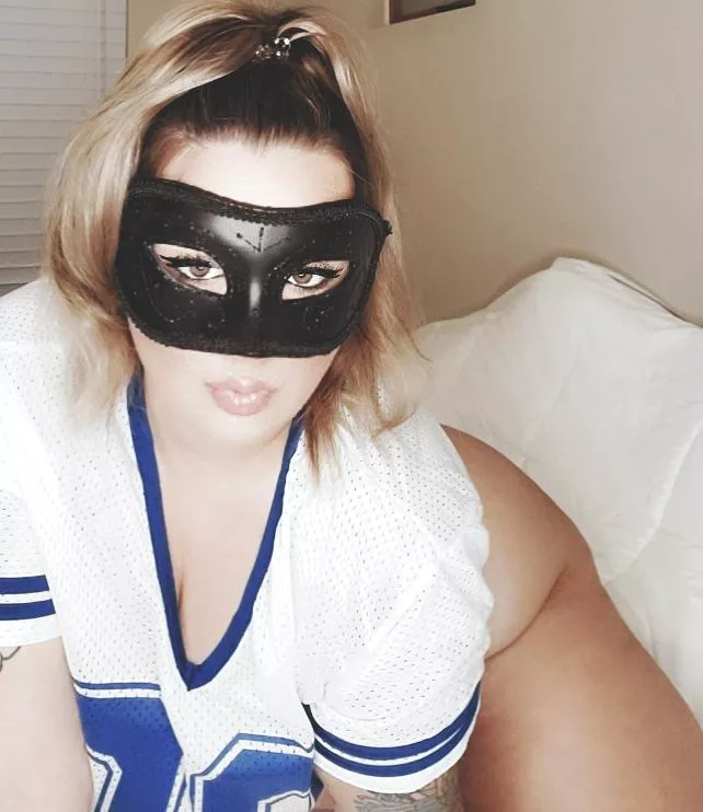 Wanna make a touchdown ? 🏈😈 posted by CurvynNaughtyyy