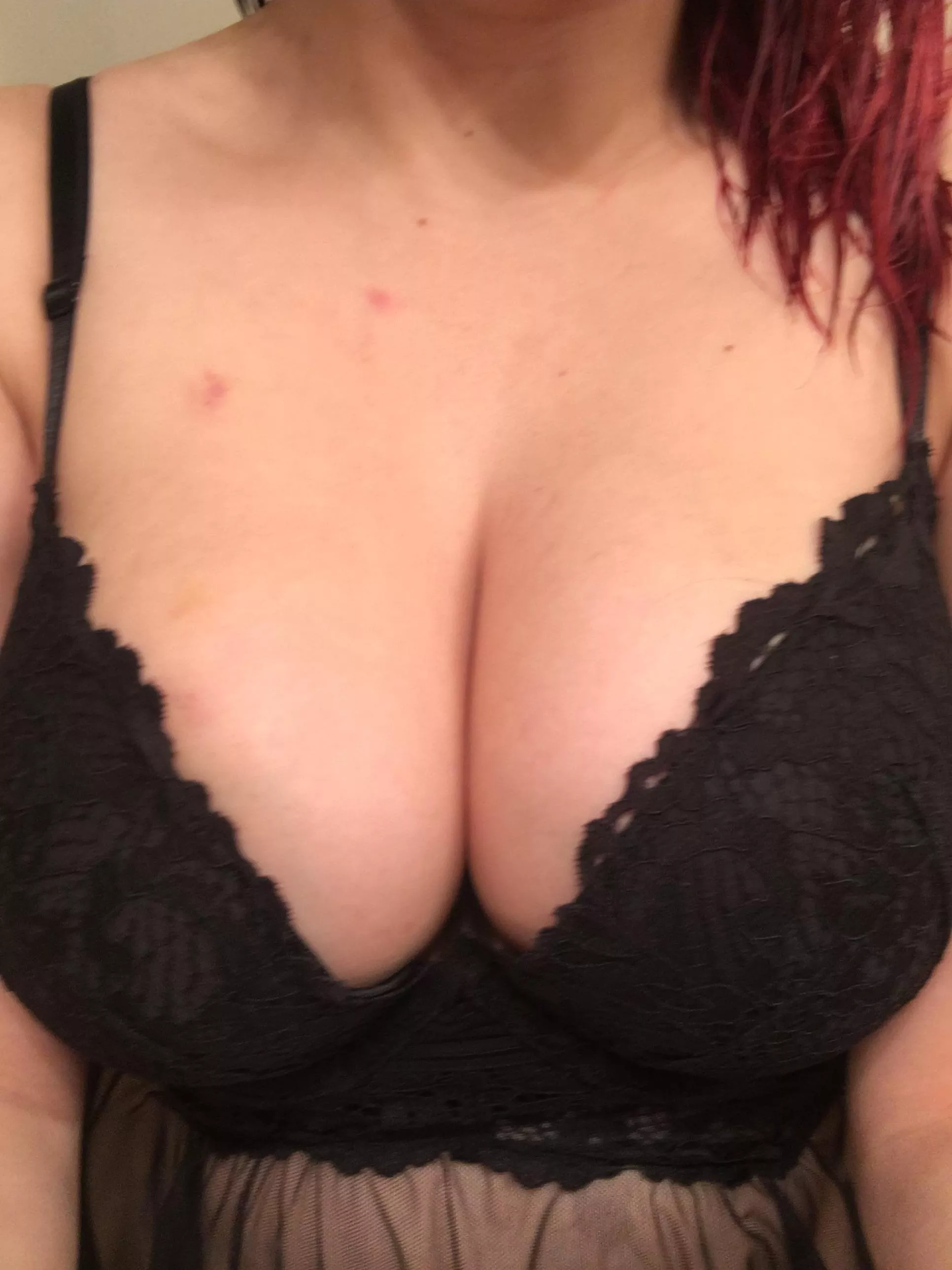 Wanna see? 36DDD posted by Mr_MrsLV