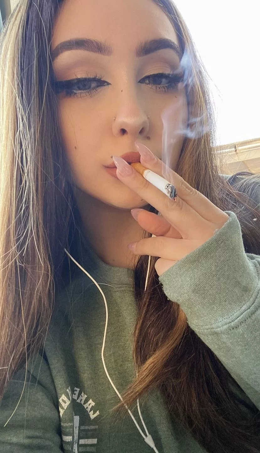 Wanna smoke with me?❤️ posted by sweetiecassie