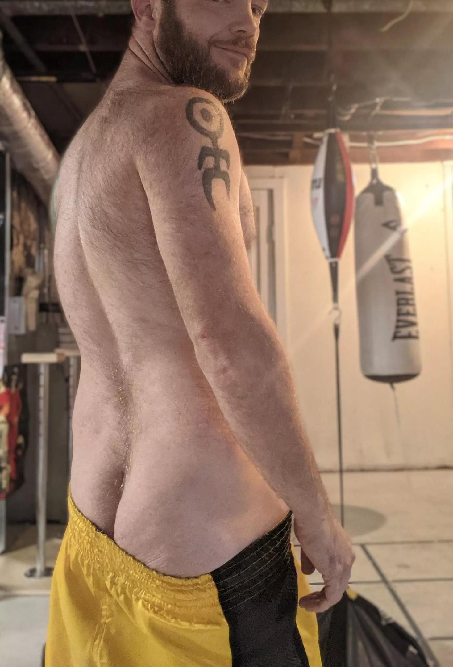 Want to go a few rounds with Daddy? [40] posted by MarxDad