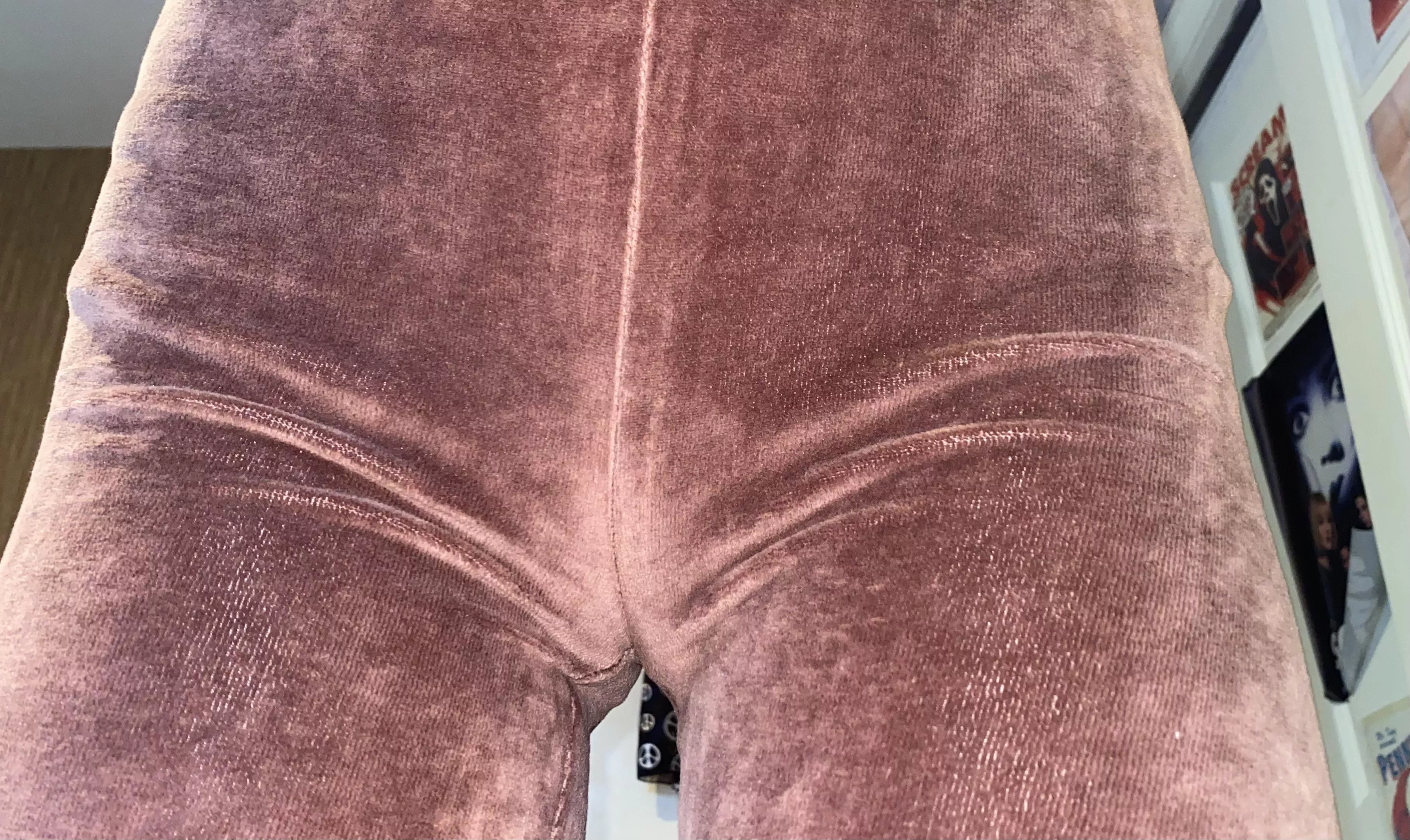 Wanted to show off my velvet cameltoe posted by Redxxxsuede