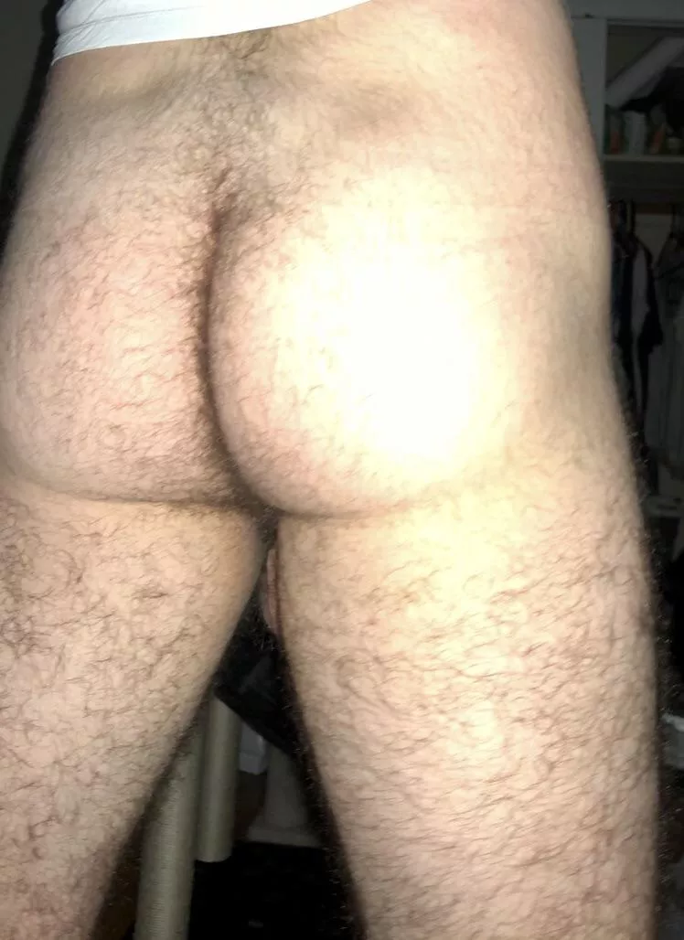 Was exposed to Covid.. so look at my butt. posted by ListedGravel