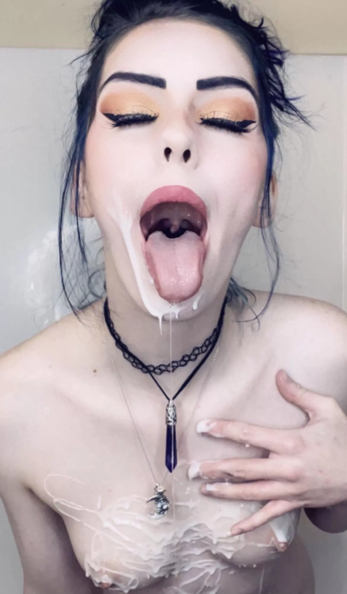 Wash down all the frosting with your cum pleasee posted by dlpafterdark