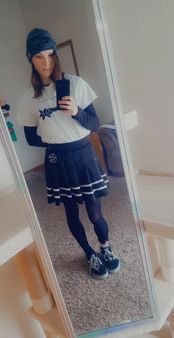 Went out for a walk and felt cute :3 posted by VLunaV