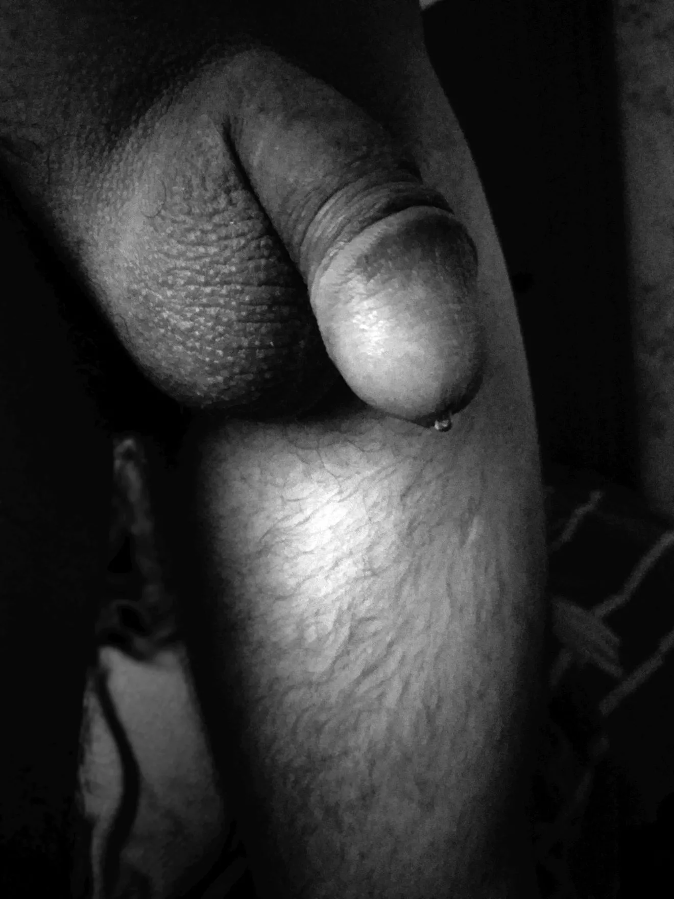 Wet and B&W sweet precum cock posted by Axel_boy_