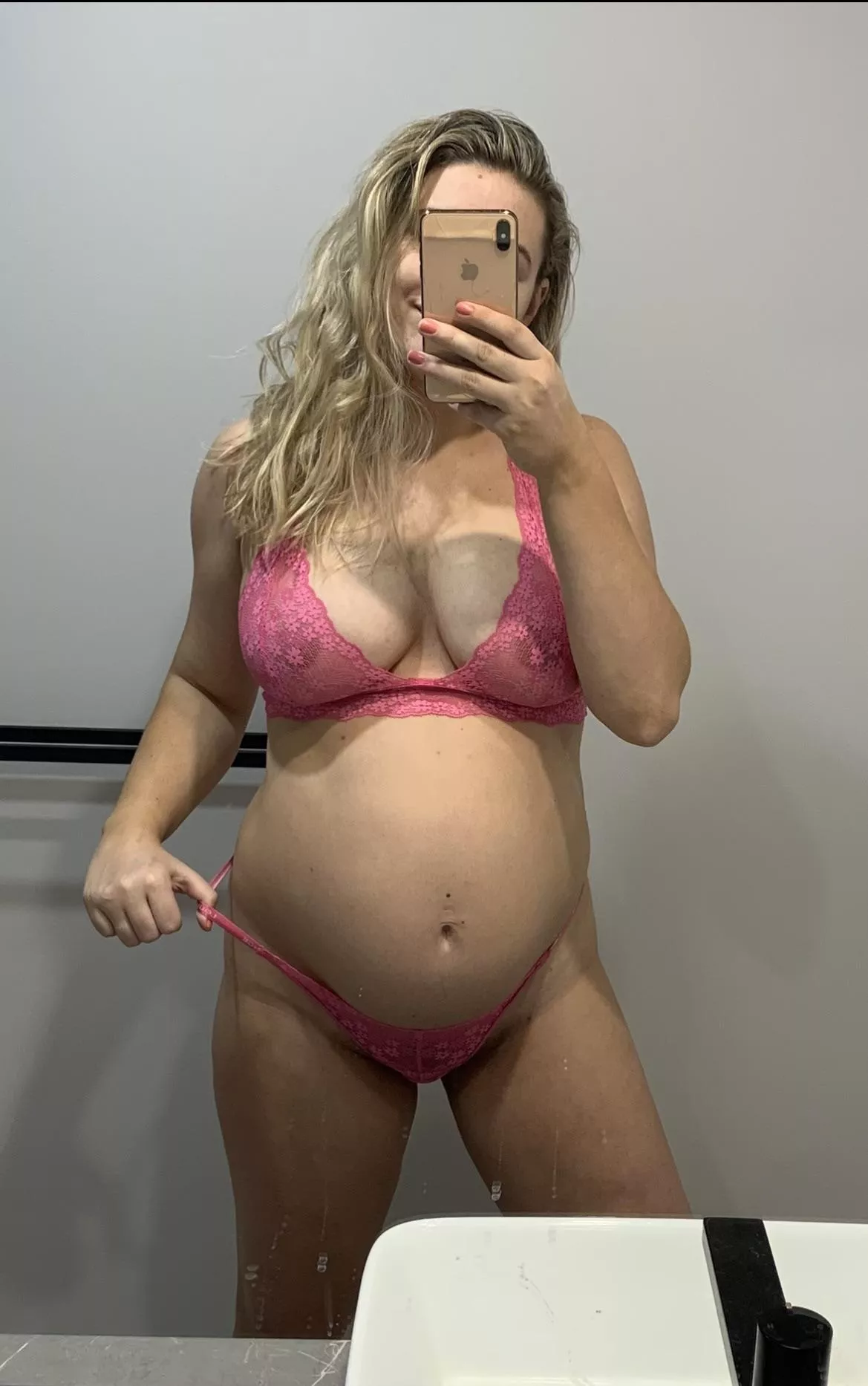 Wet & creamy my whole pregnancy posted by Pregnantmisty