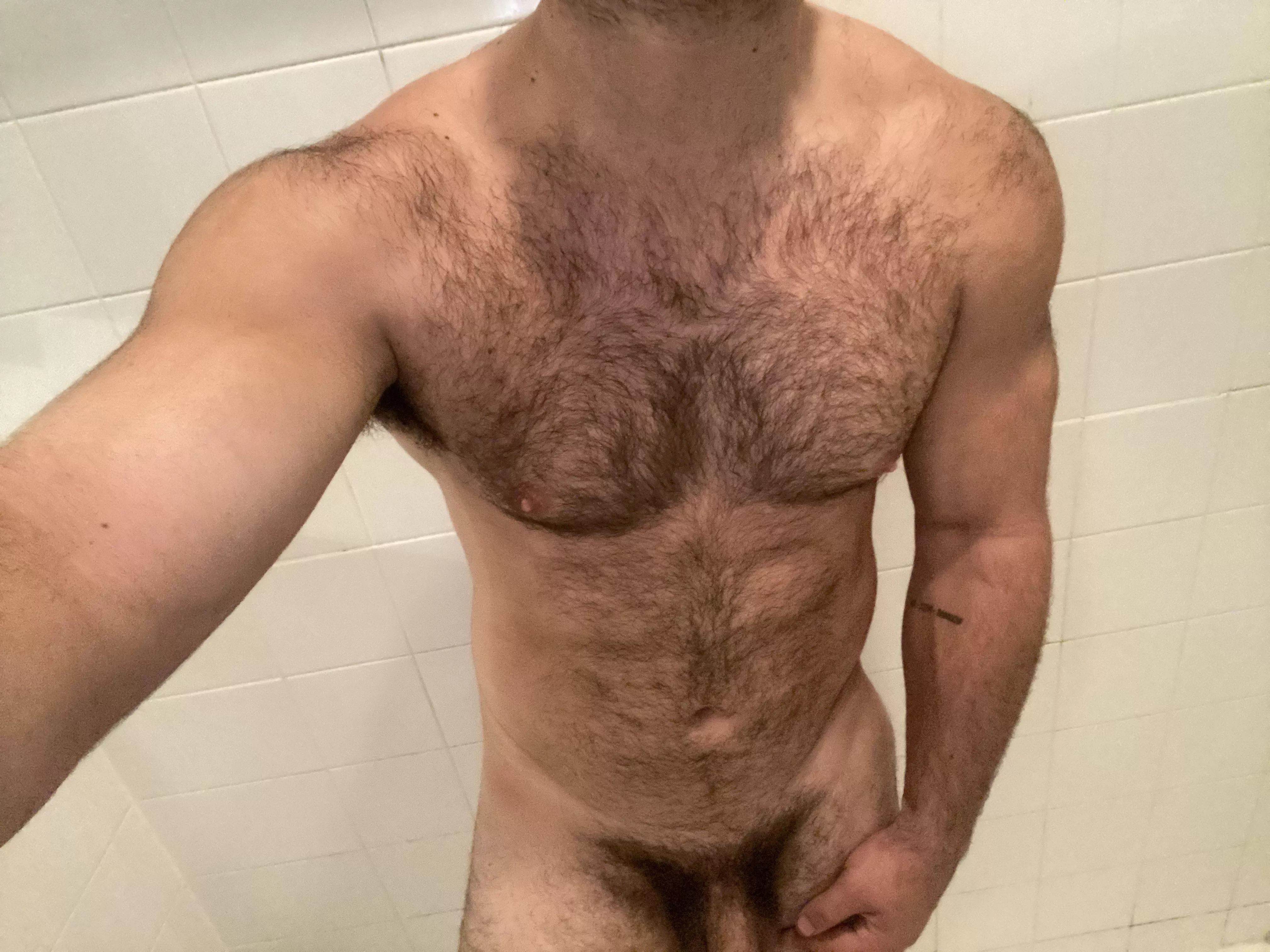 Wet hairy daddy 😜 posted by Inevitable_Weekend_7