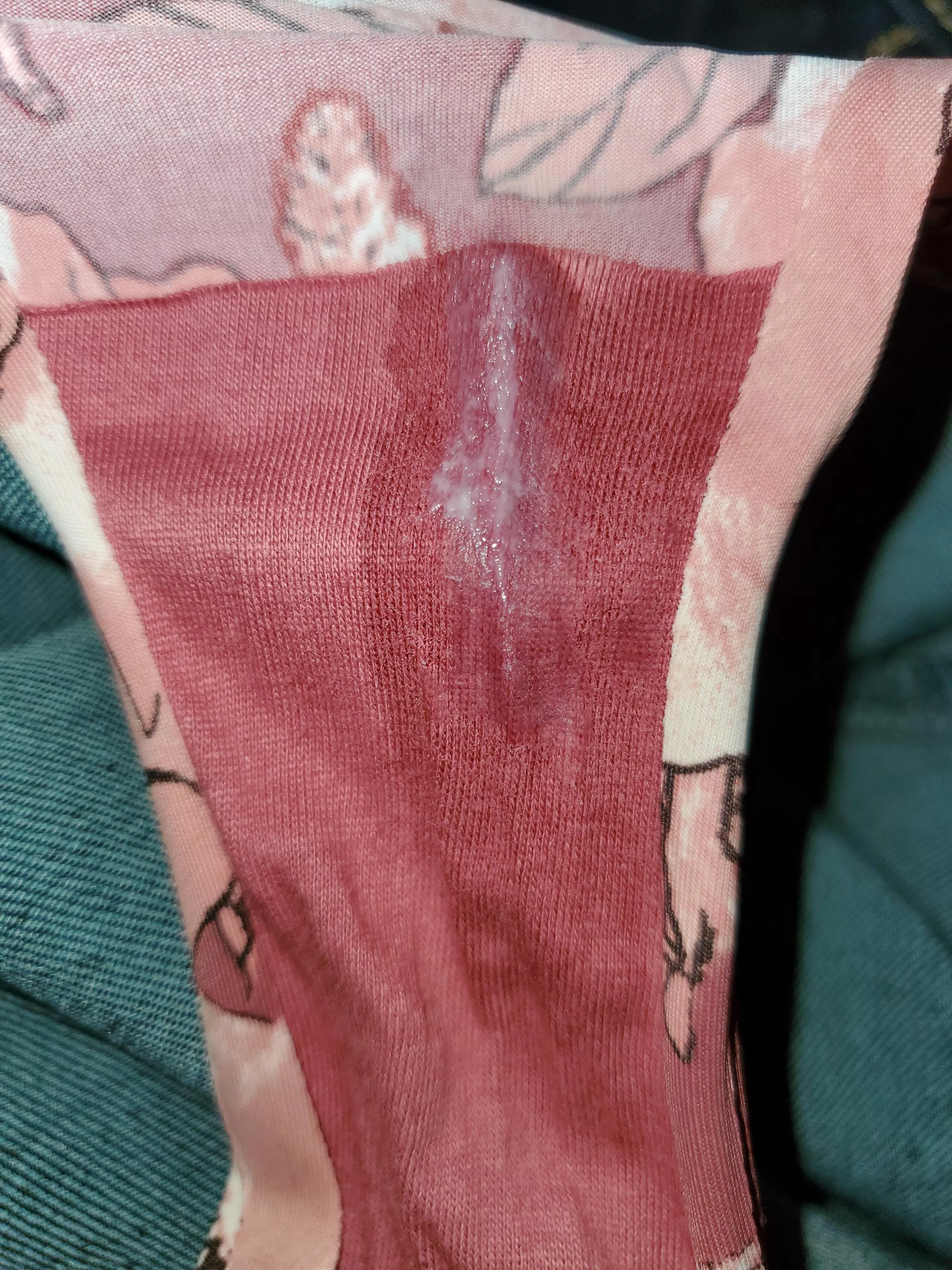 Wet spot on my lunch break posted by little6kat9