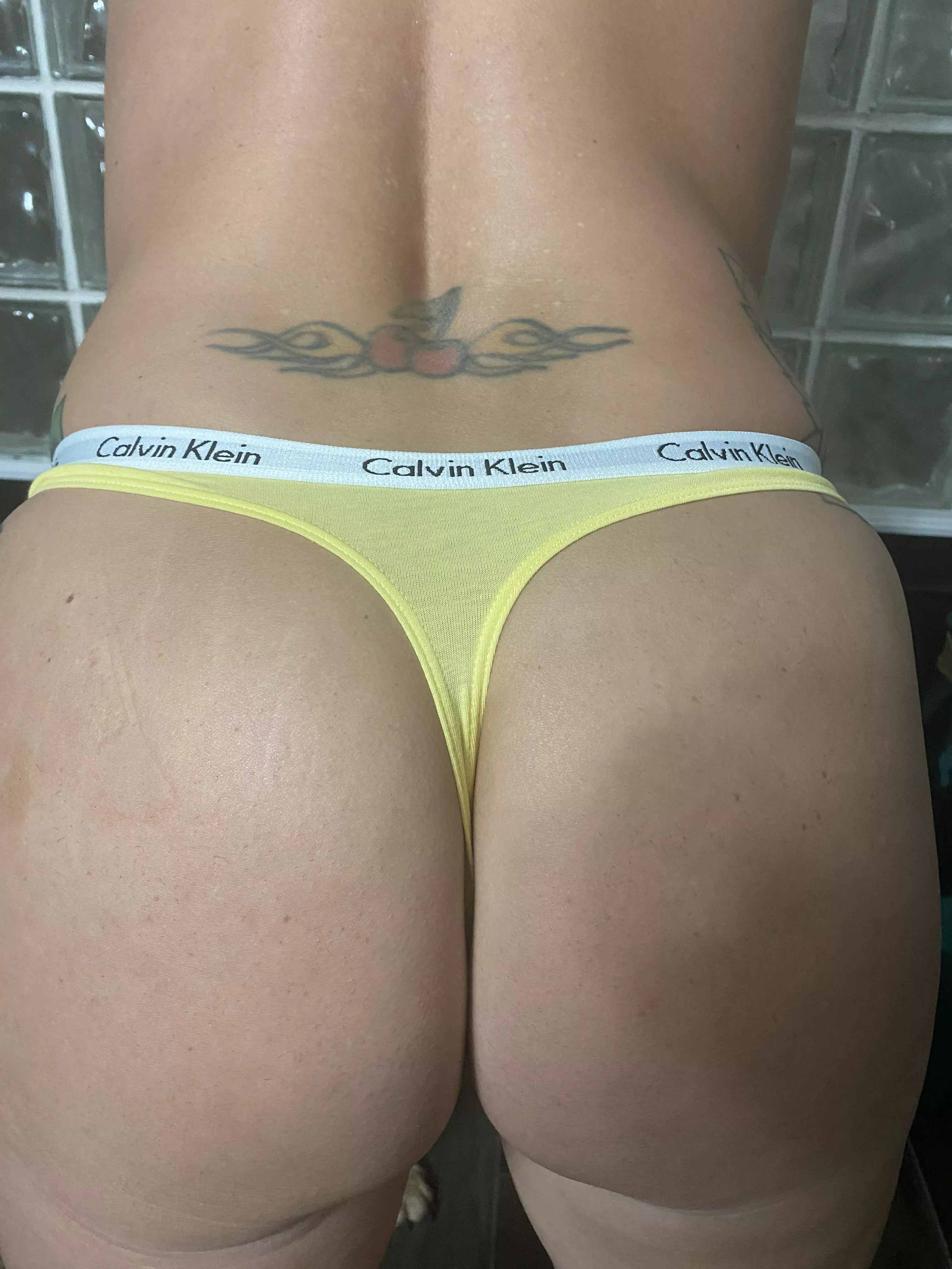 Wgho wants to give this ass a little spank? posted by titsandtat2s