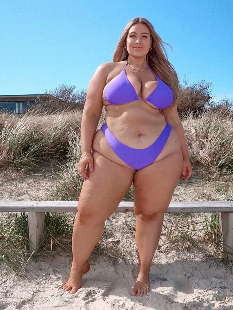 What a tremendous beach body! posted by Udderluvr2020