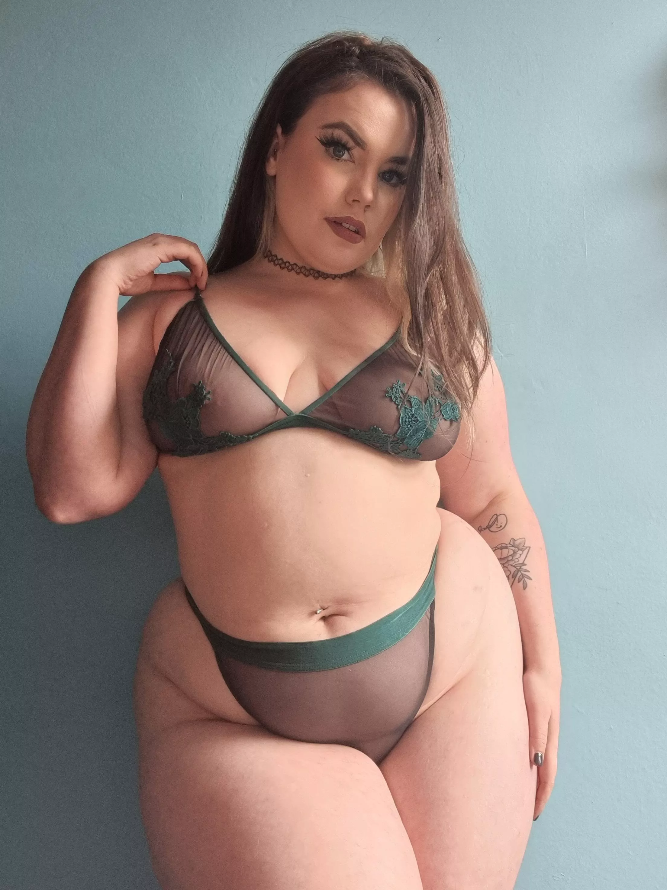 What are your thoughts on my chubby body? posted by jadesinclairx