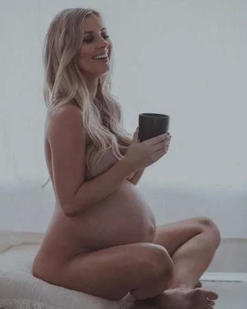 What do u think of this pic? posted by Pregnant_Kelsi