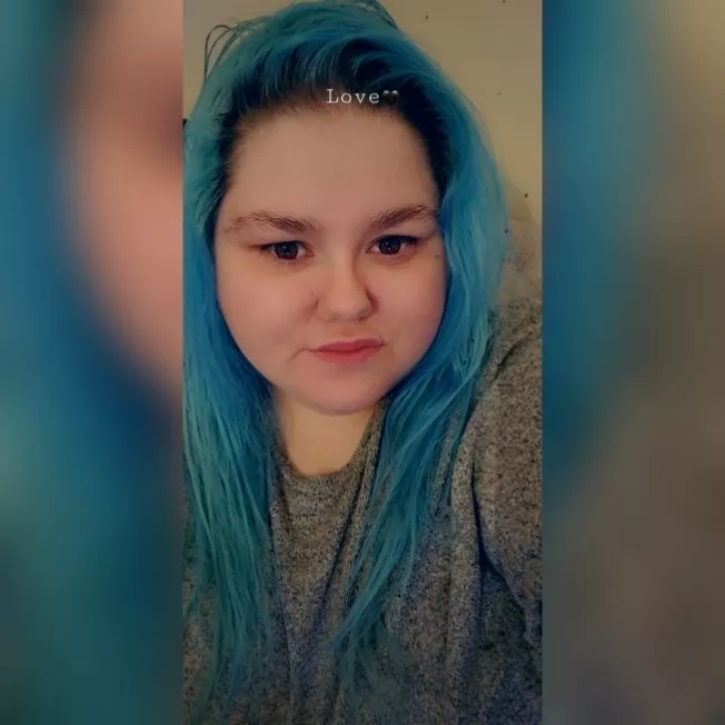 what do you think of my blue hair posted by tonileighxoxox