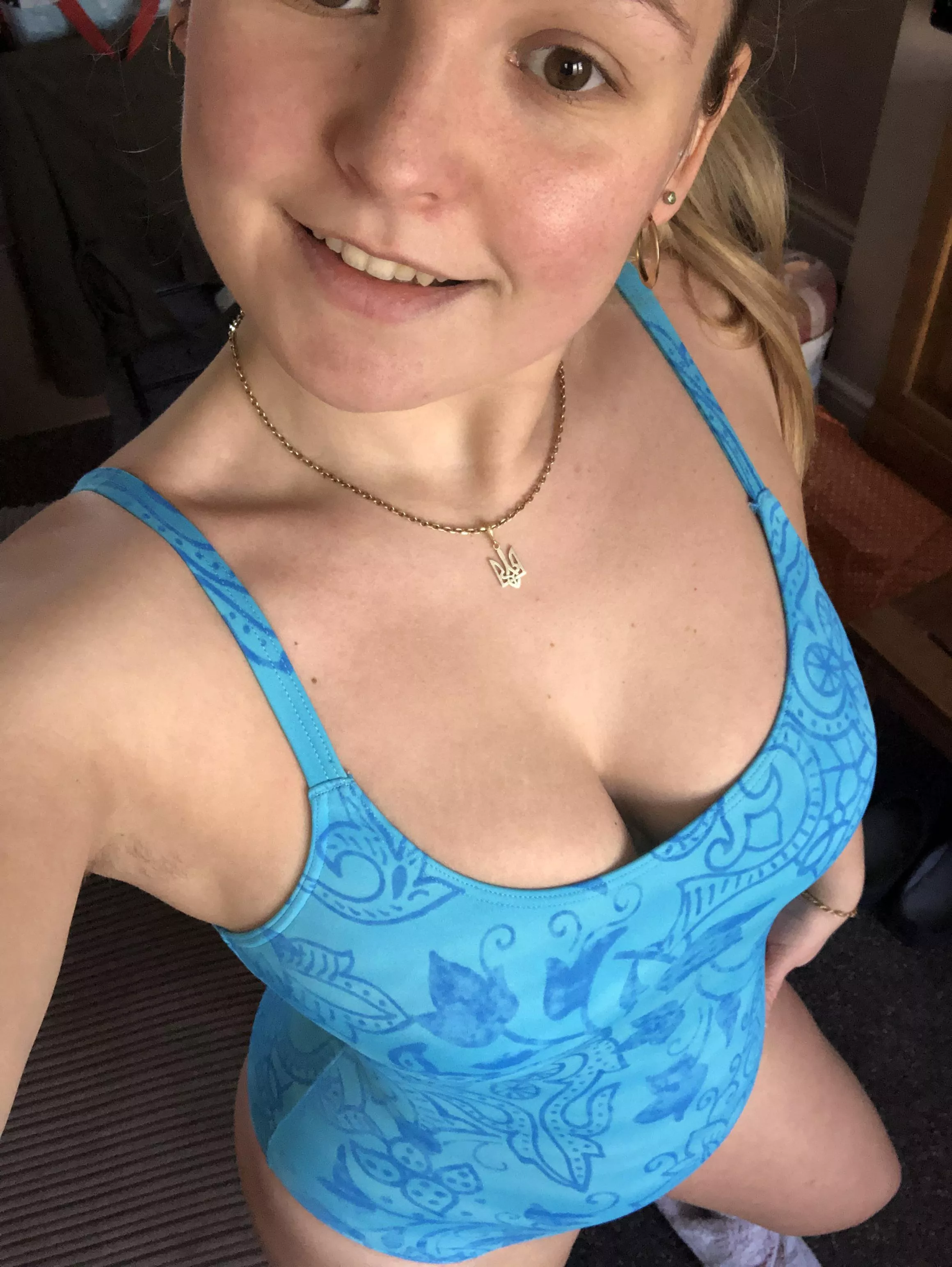 What do you think of my blue swimsuit? posted by Lacey-xx