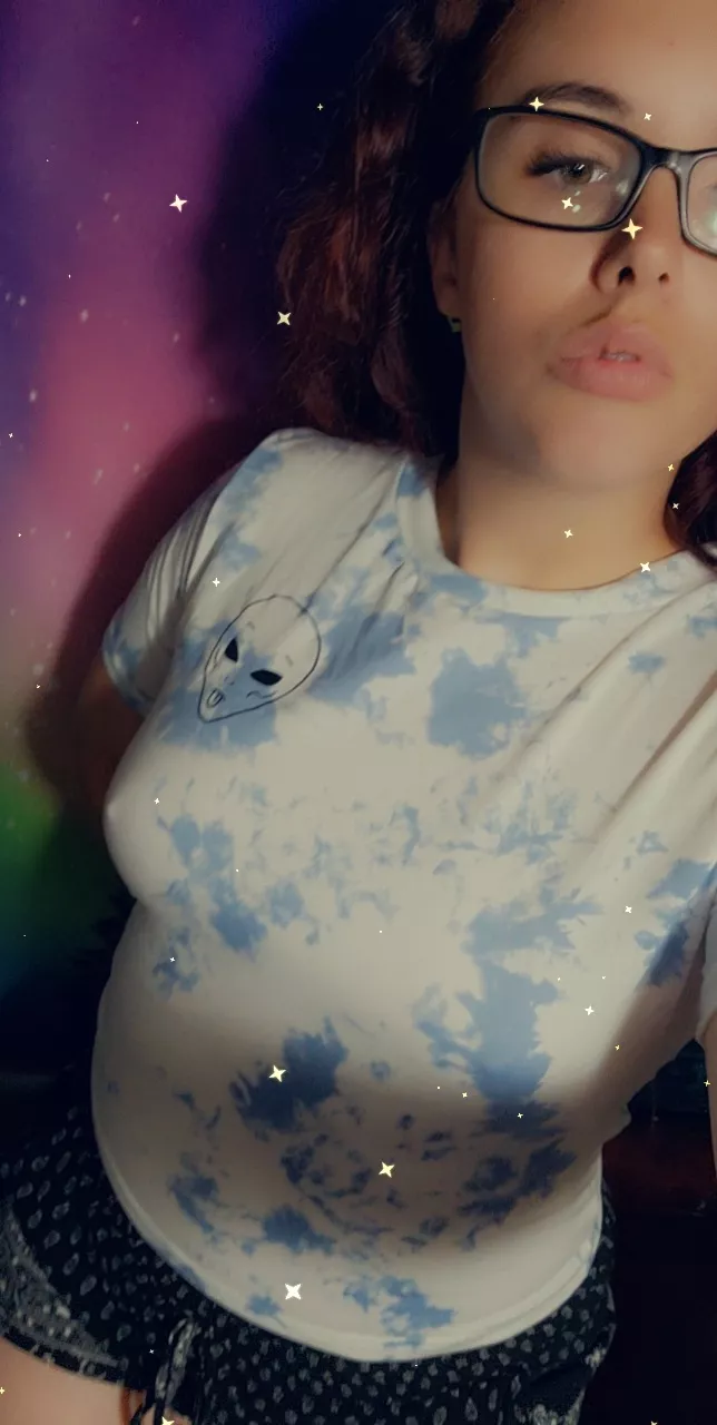 What do you think of my new shirt!? 😘 posted by SubmissiveWomen