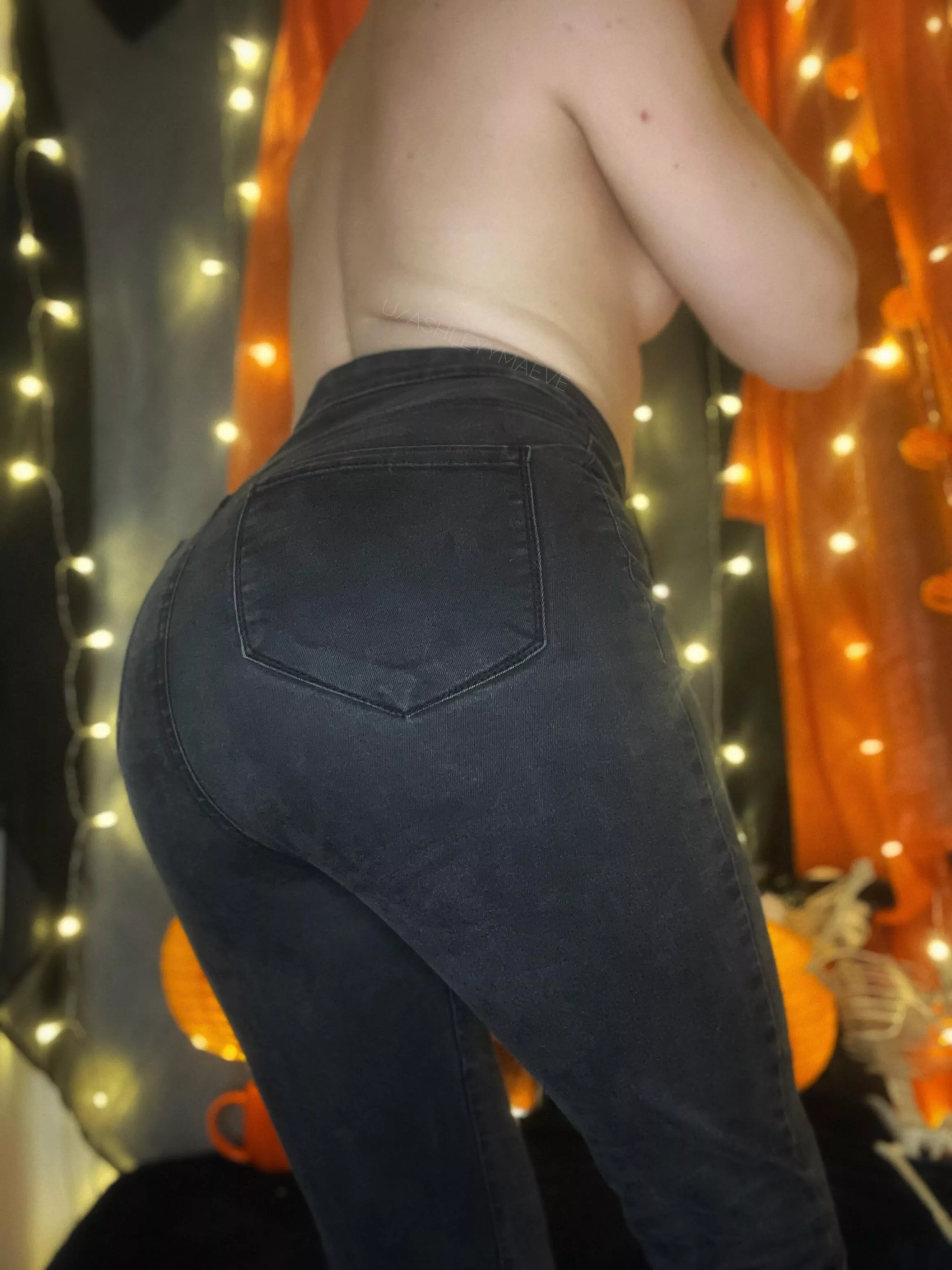 What do you think of my work jeans? posted by ashleyymaeve