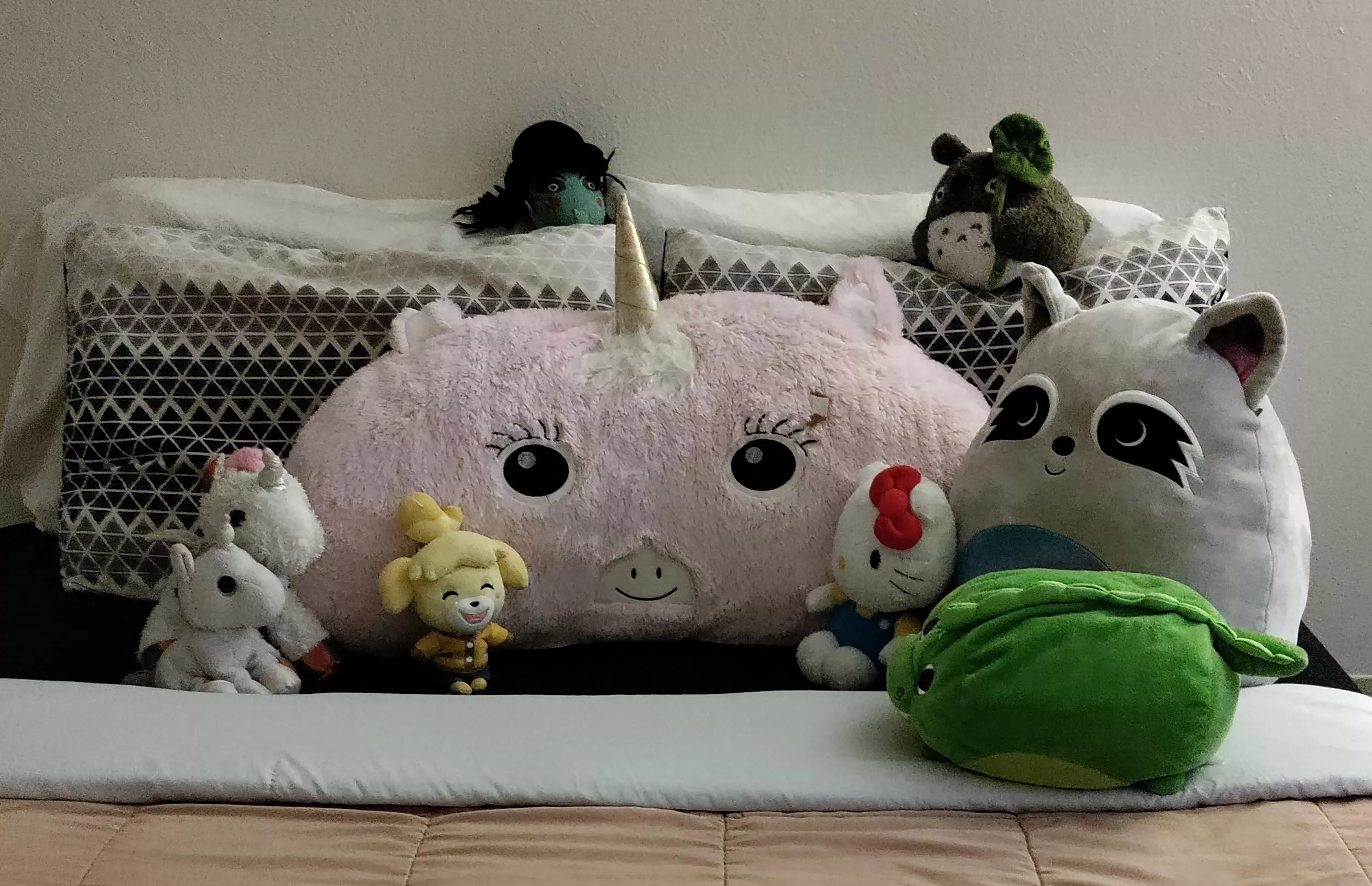 What happens when there is an unattended Little, who makes the bed posted by FluffyPinkPineapple