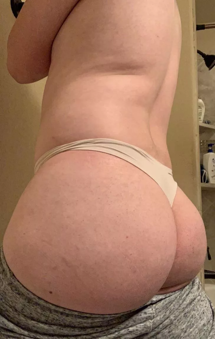 What would you do to my booty? posted by Feisty-Place8365