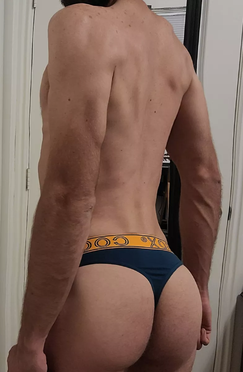 What would you rate my bum? Average, good 🤔 posted by SpanishKant