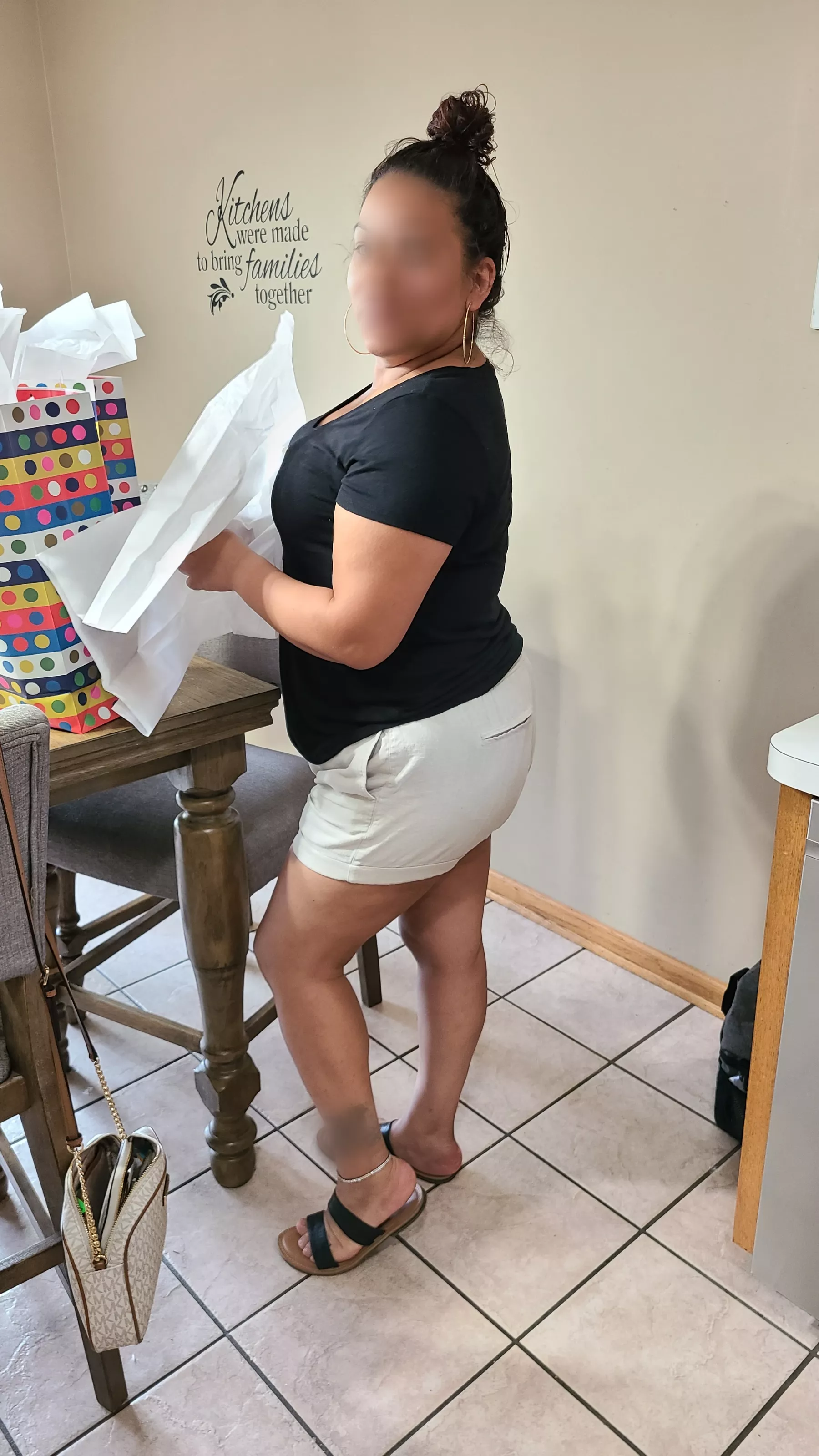 What would you rate my chubby wife's body 1-10 be honest I can take it? posted by omnv747666