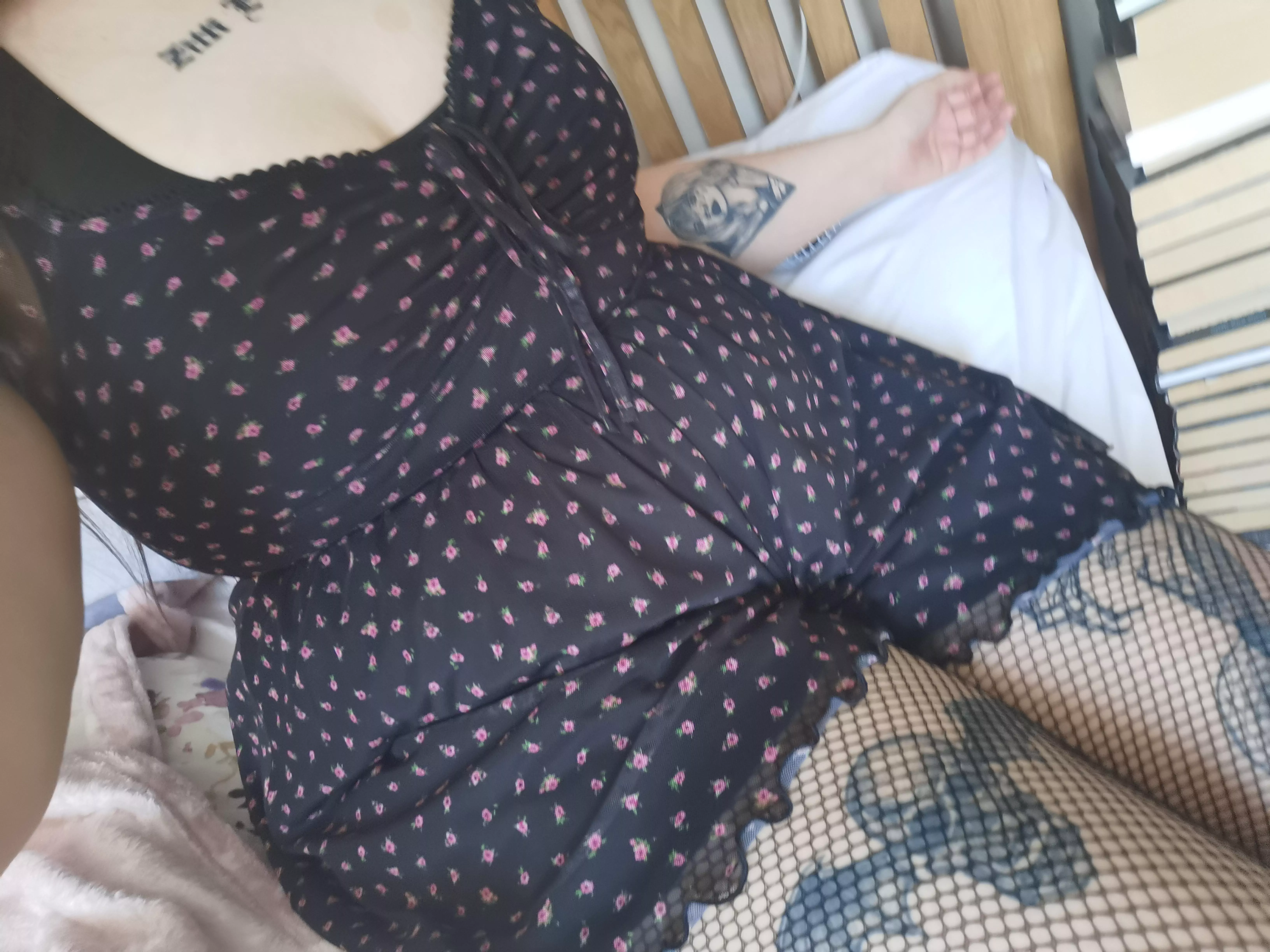 Whats better than thick tatted thighs? posted by floralgxth_