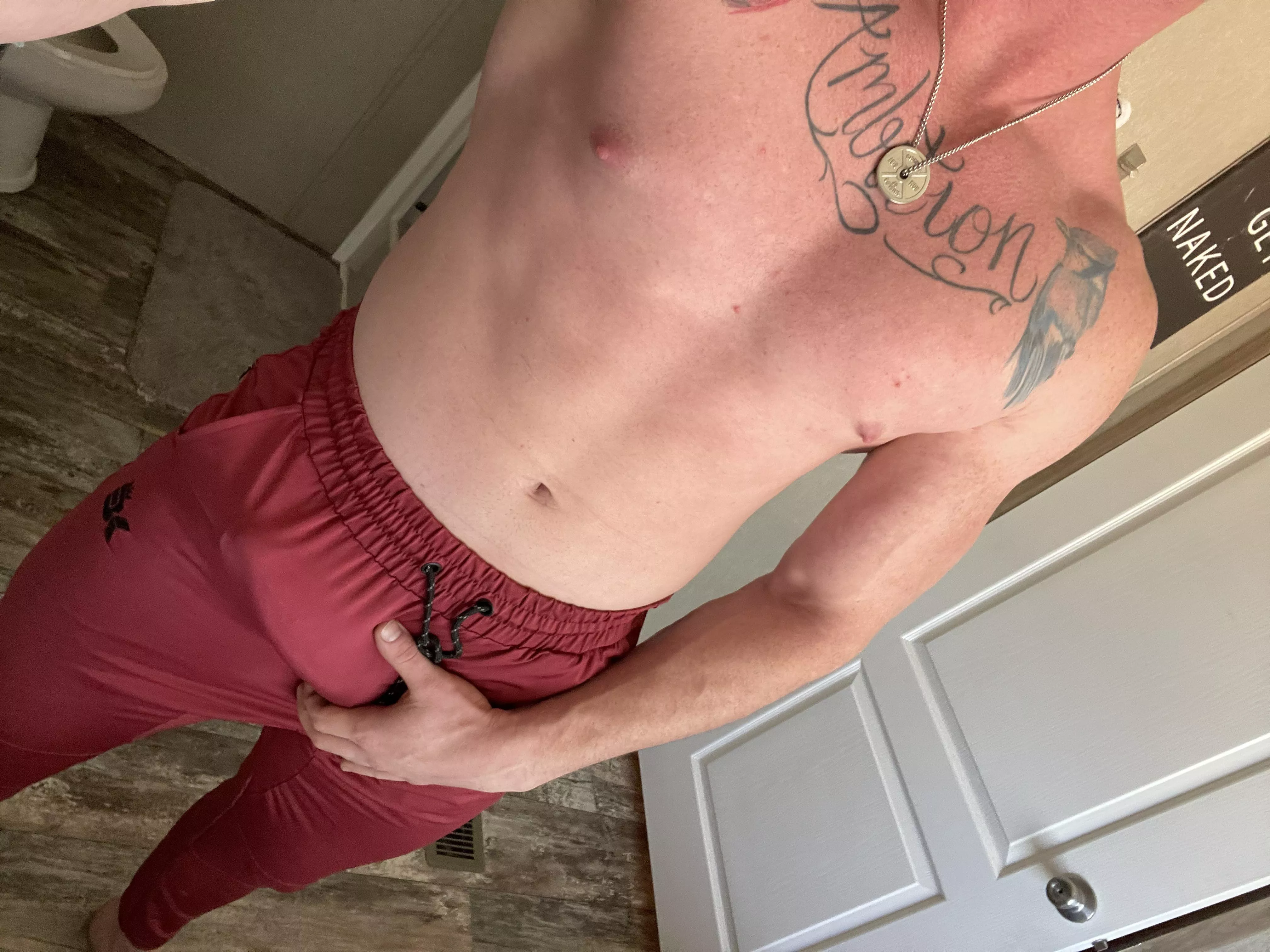 Whatâ€™s hiding under (m)y joggers? 24 - San Angelo, Tx posted by Thicc_ging42