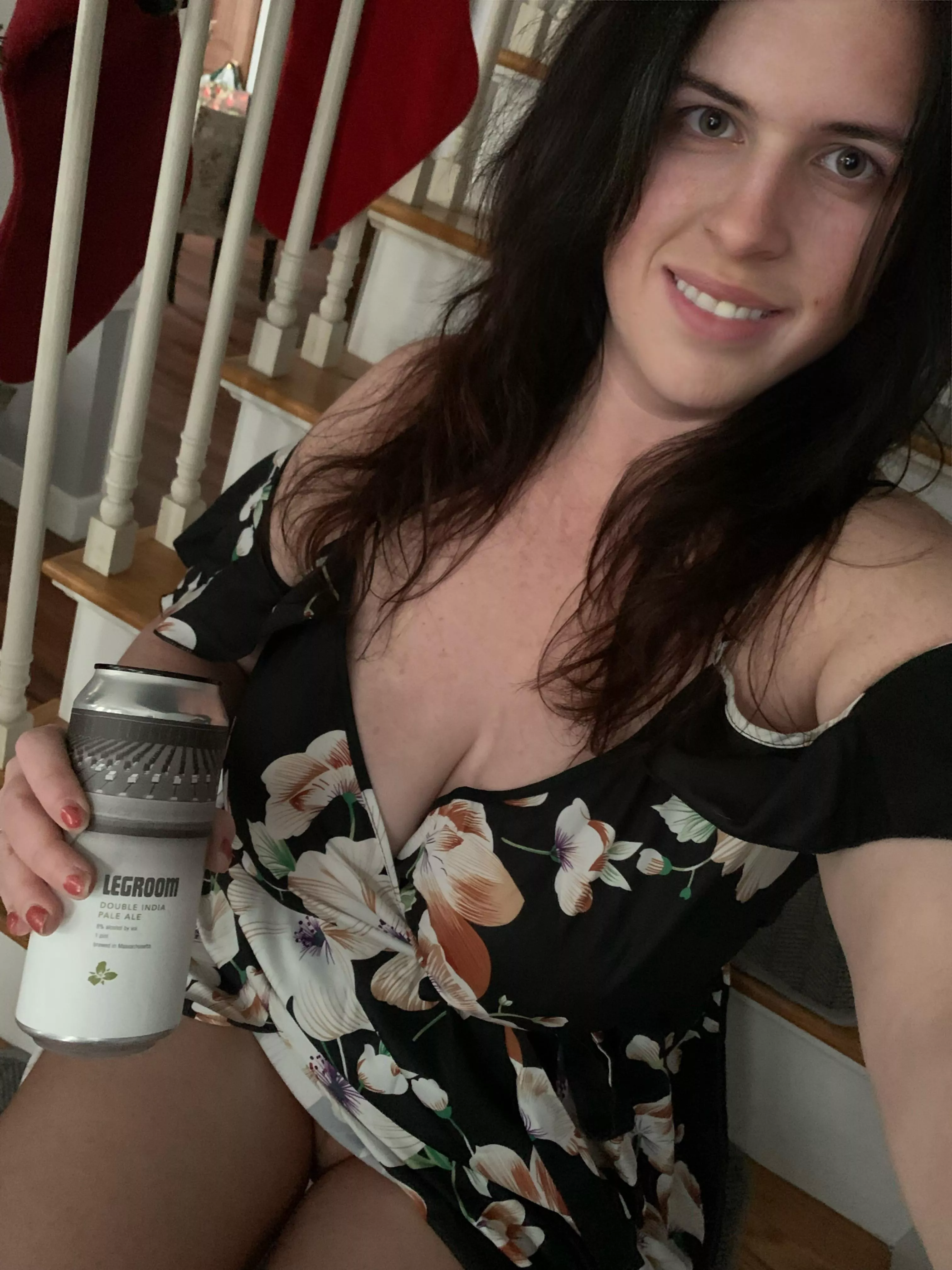 When you FWB brings you the good beer. F**k roses. posted by Granitestaterxxx