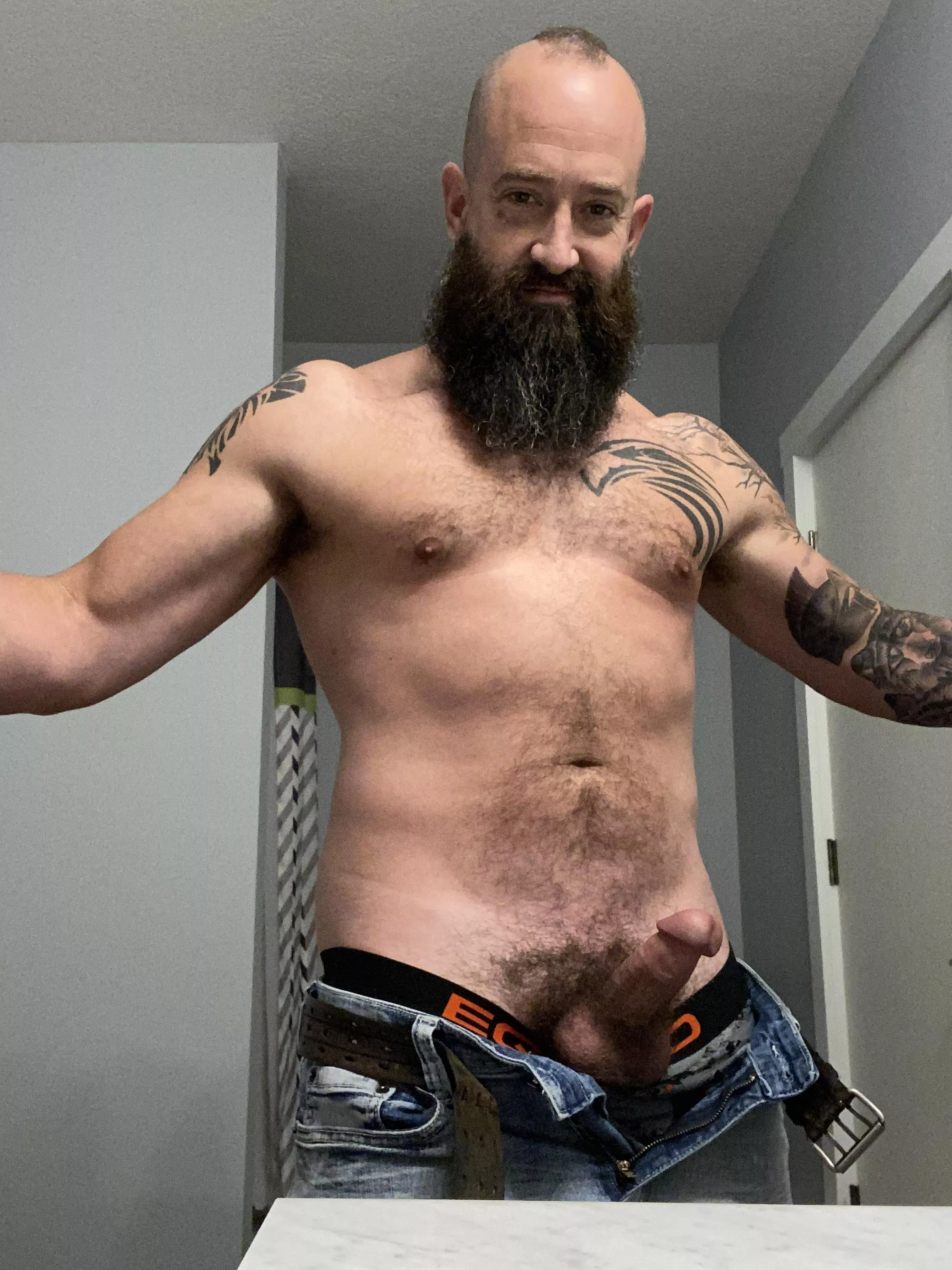 When you’re bored at work take a bathroom break, right? I need someone to join me. [37] posted by tatted_iceman