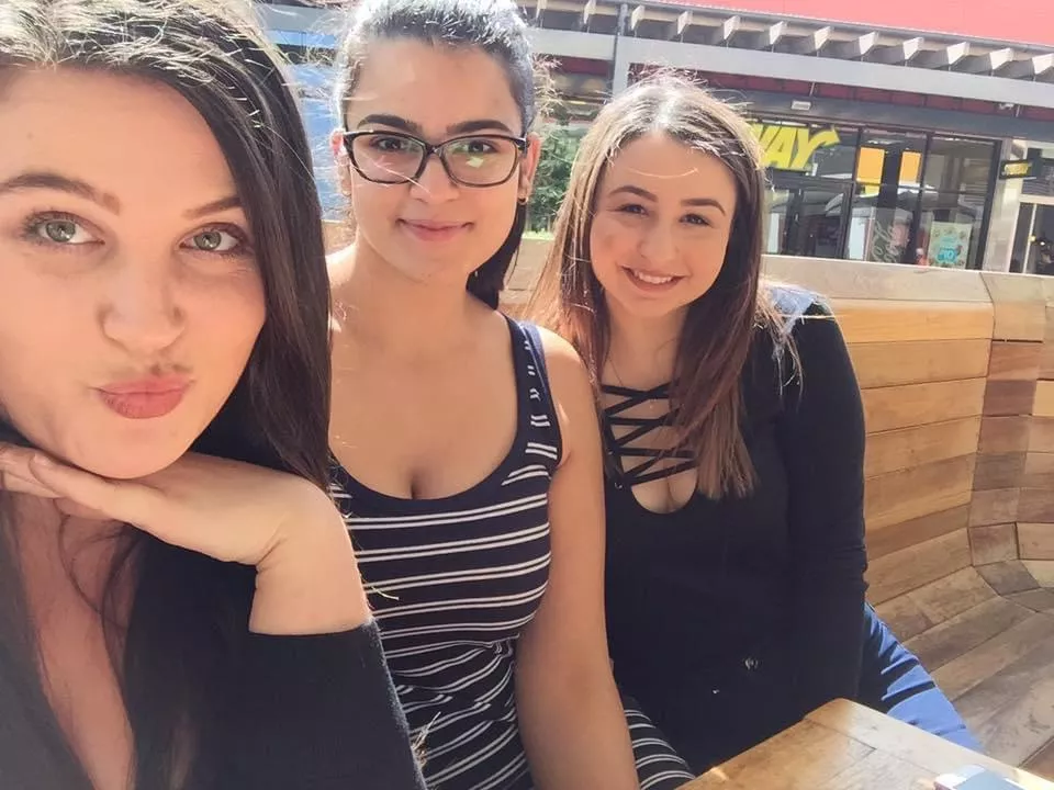 Which of these Australian hotties are you picking, why and what would you do. Girl on the right I would fuck her so much and make her have my babies. posted by Setcrasher