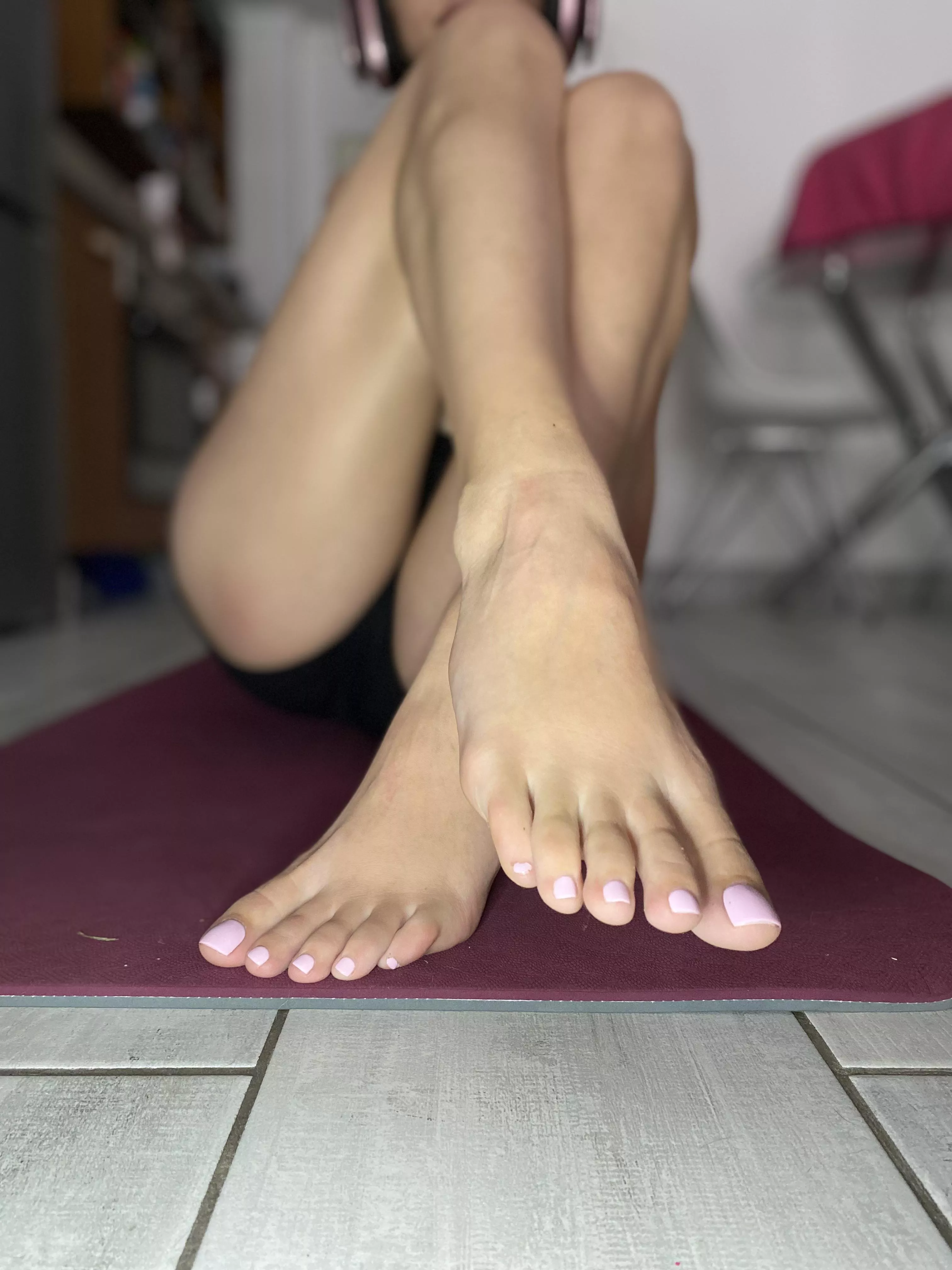 Which toe would you start sucking first? posted by Fantasytootsieza