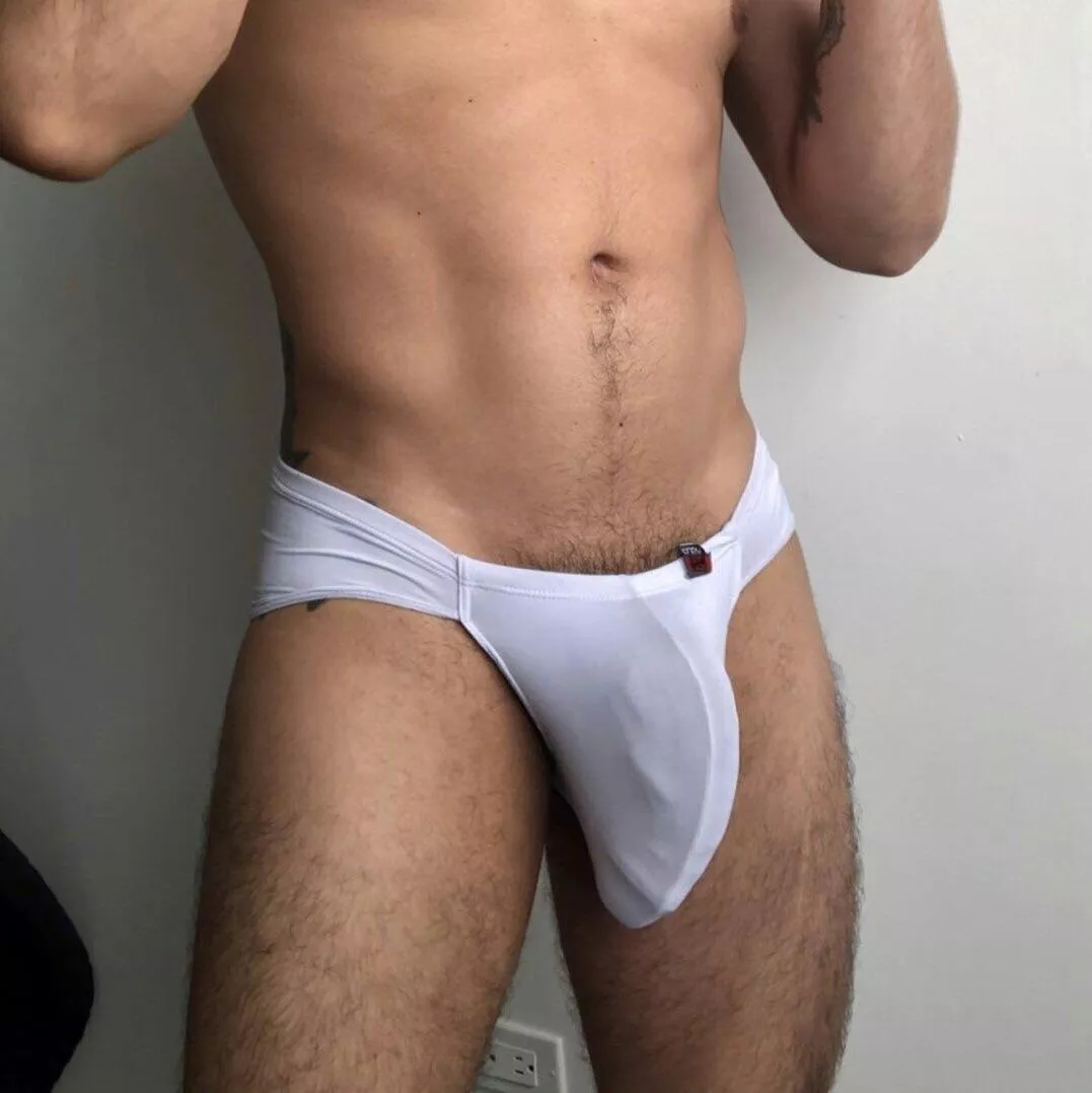 White brief posted by jrs0410