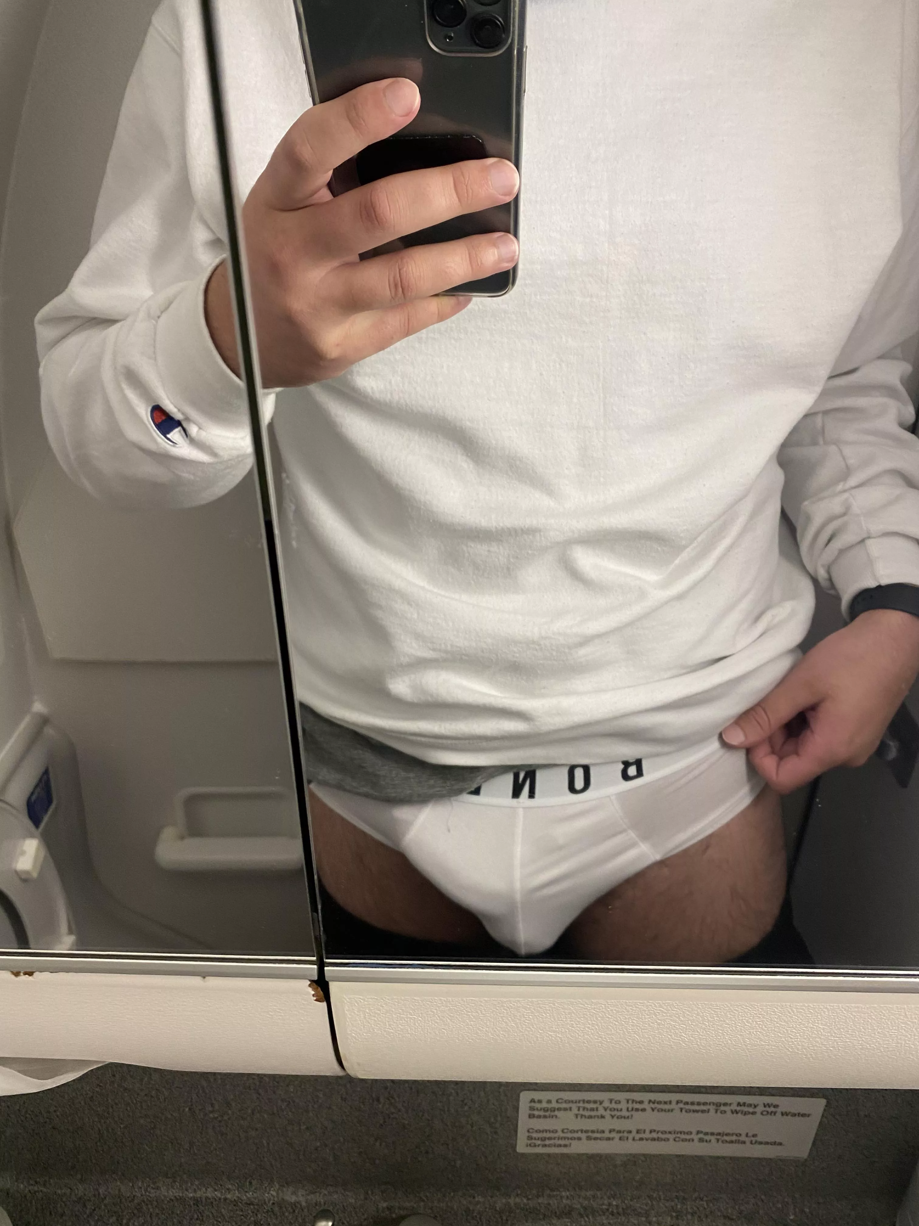 White Briefs posted by cum4briefs