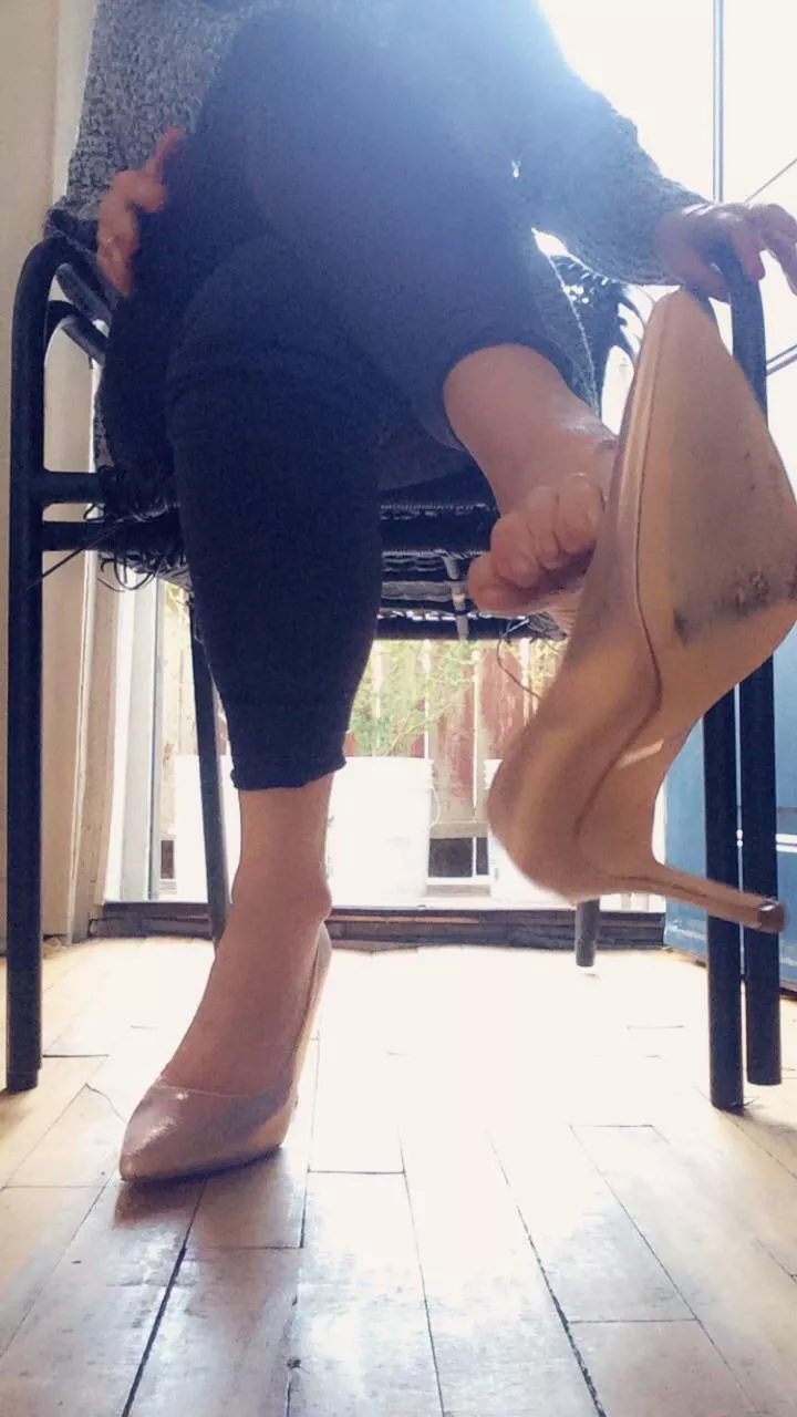 Who doesn’t love a good heel dangle? posted by ZareenMelodie1