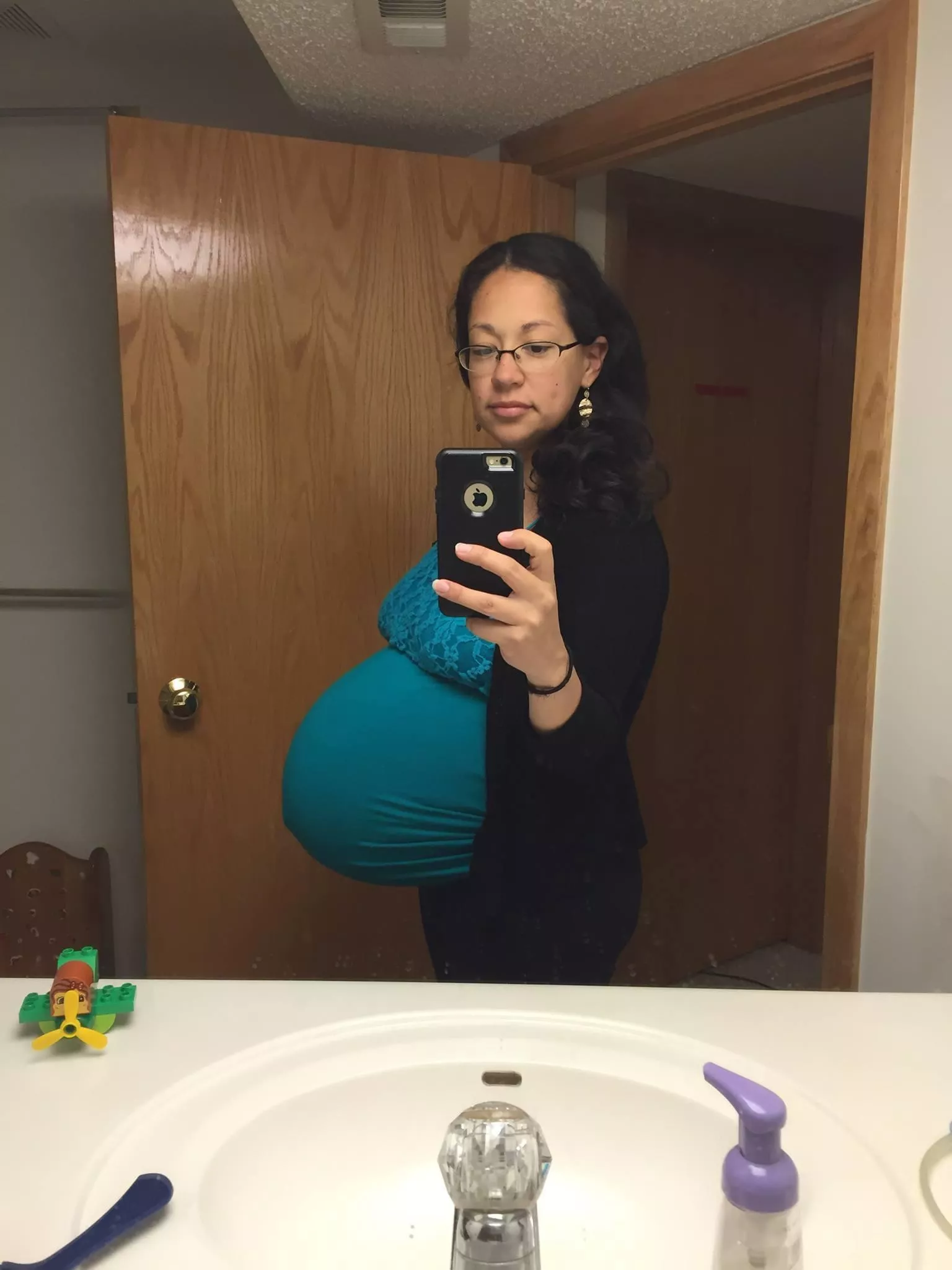 Who else wants to blow their load in this pregnant latina milf ??! posted by SimilarBag1603