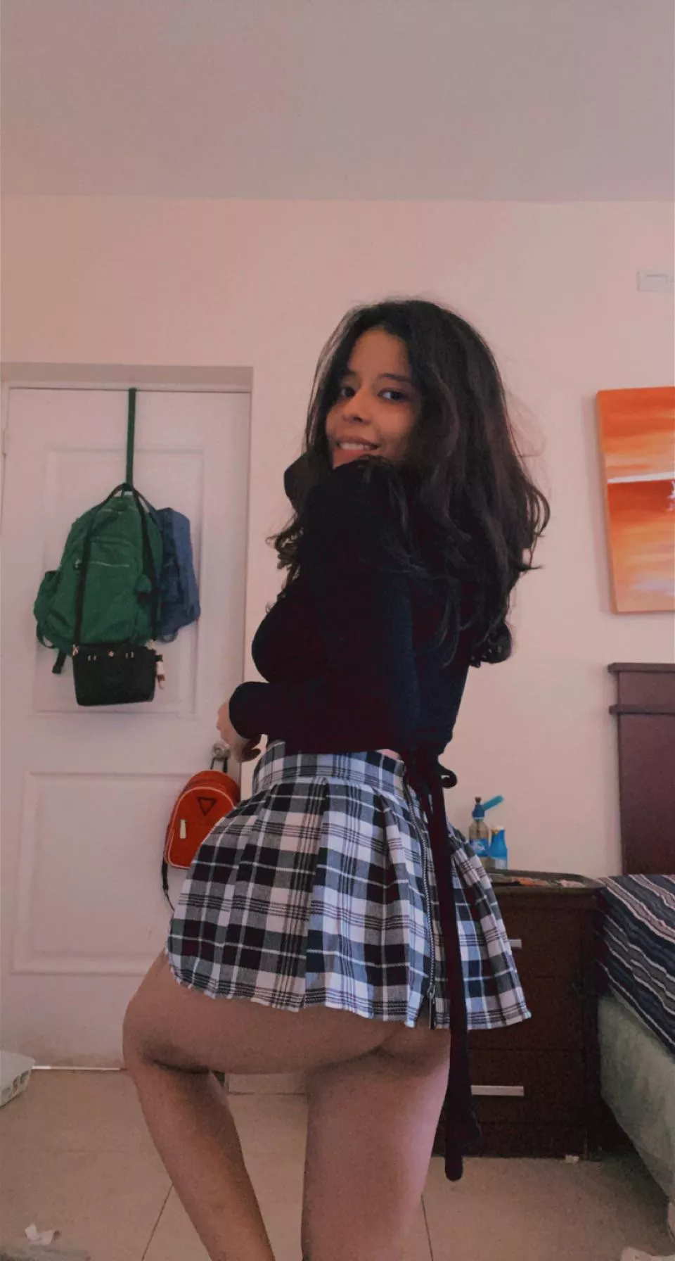 Who here like skirts as much as me 🥰 posted by alesomozaa