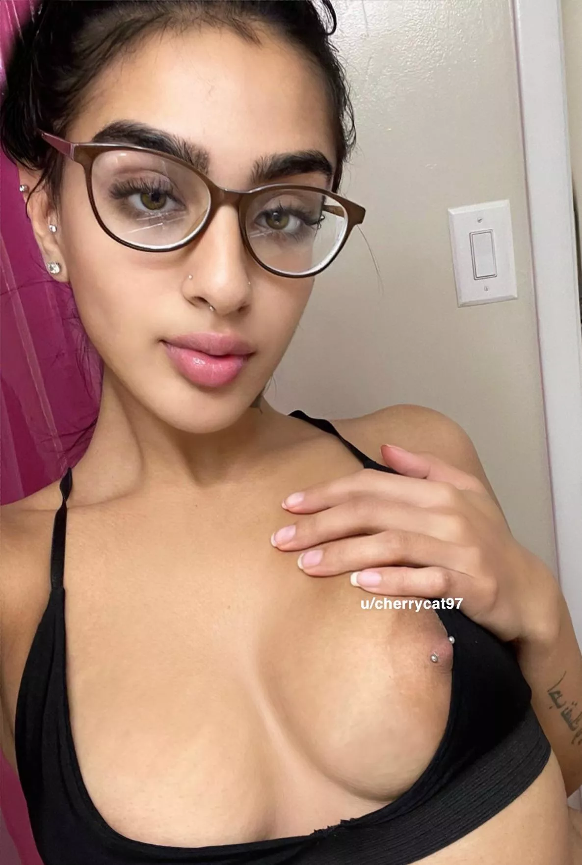 who likes pierced titties? posted by cherrycat97