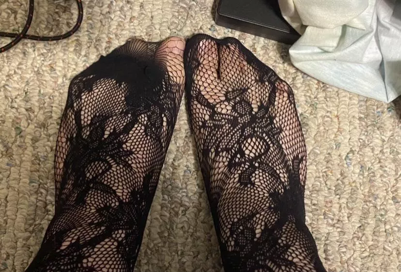 Who loves feet wrapped in lace? posted by SolaG1998