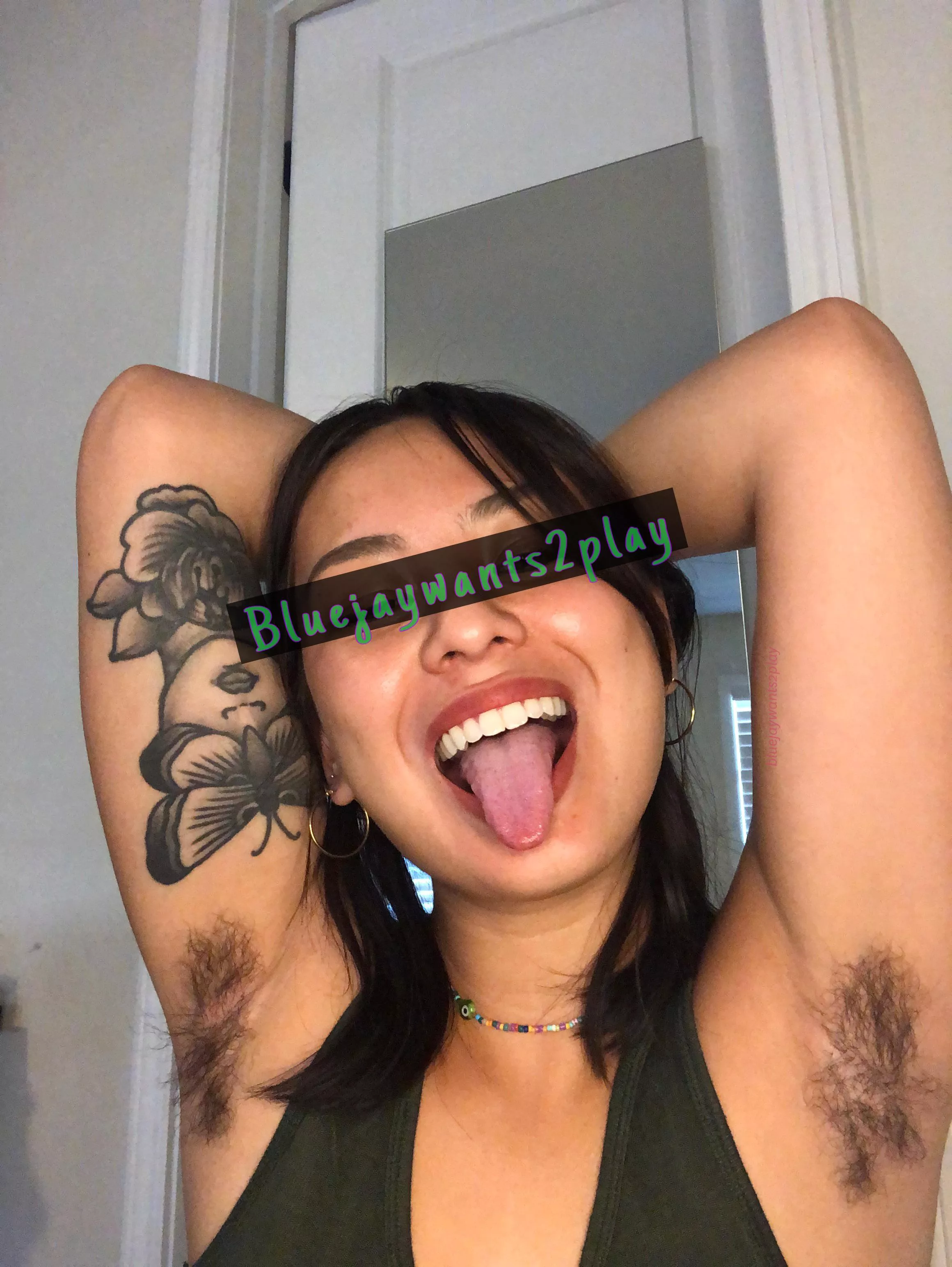 Who thinks hairy armpits are sexy?? posted by bluejaywants2play