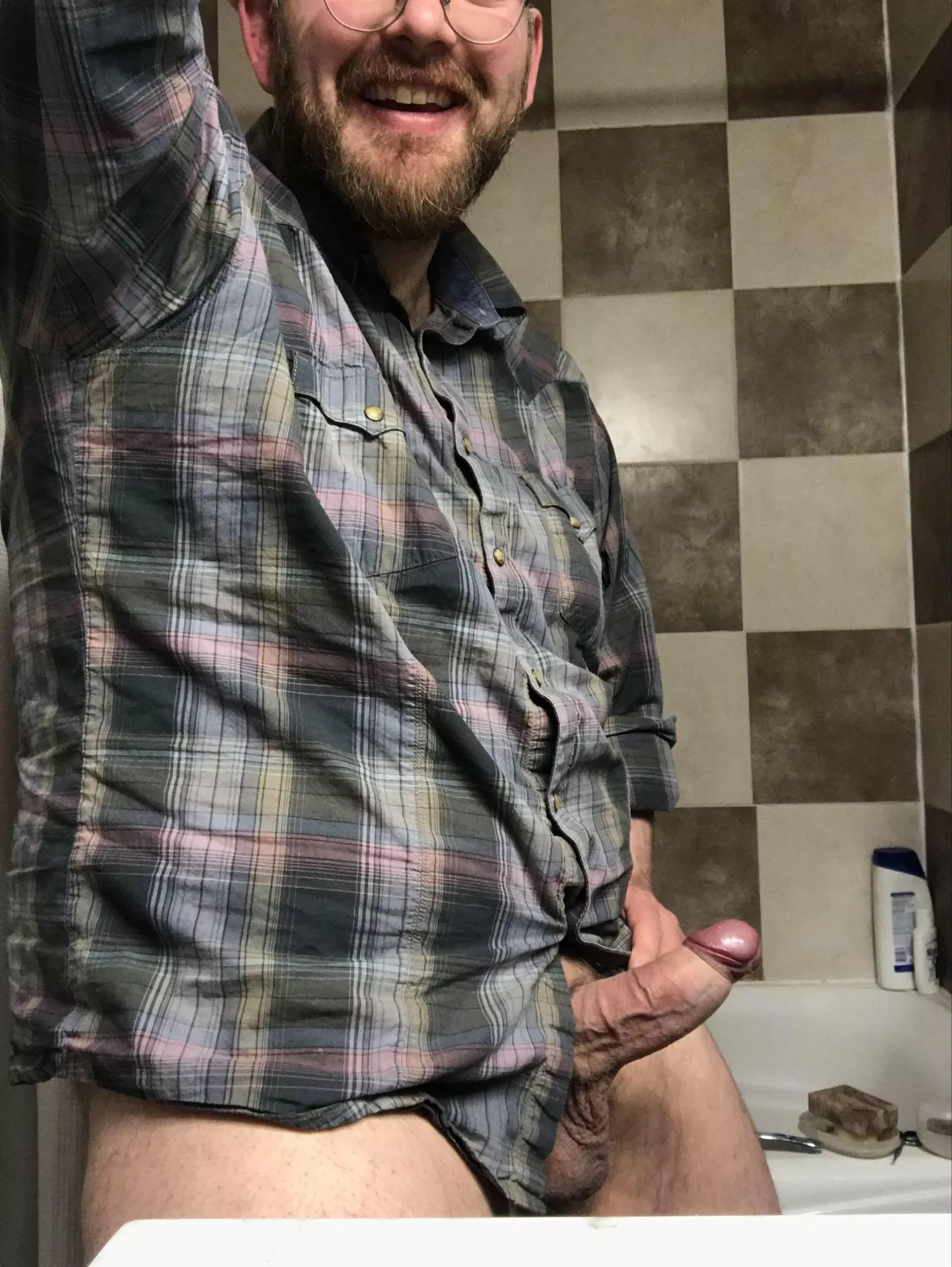 Who wants to fuck the rest of hump day away? posted by CanadianBeard912