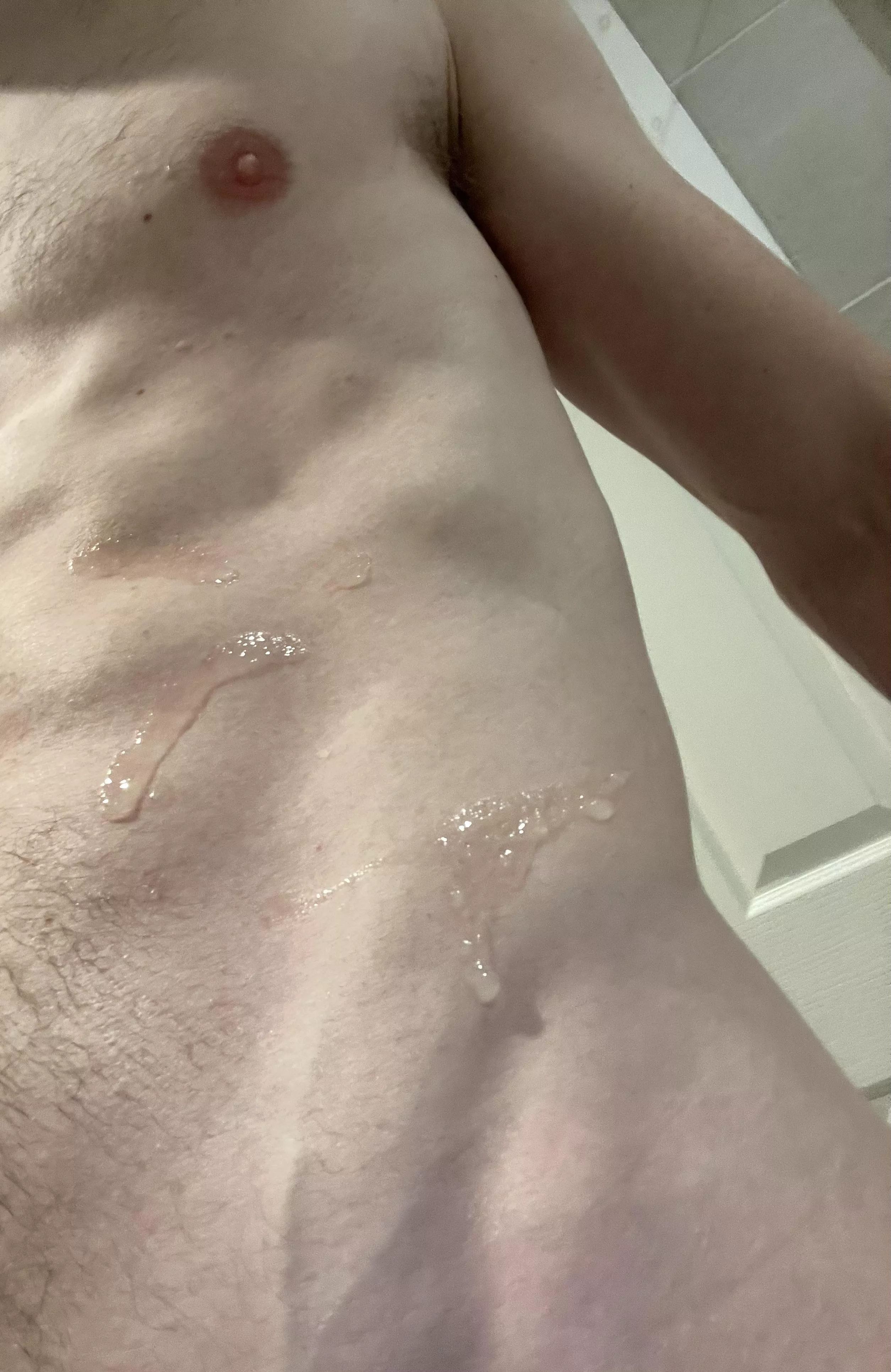 Who wants to lick the cum off these abs? DMs open posted by IrishMuscle01