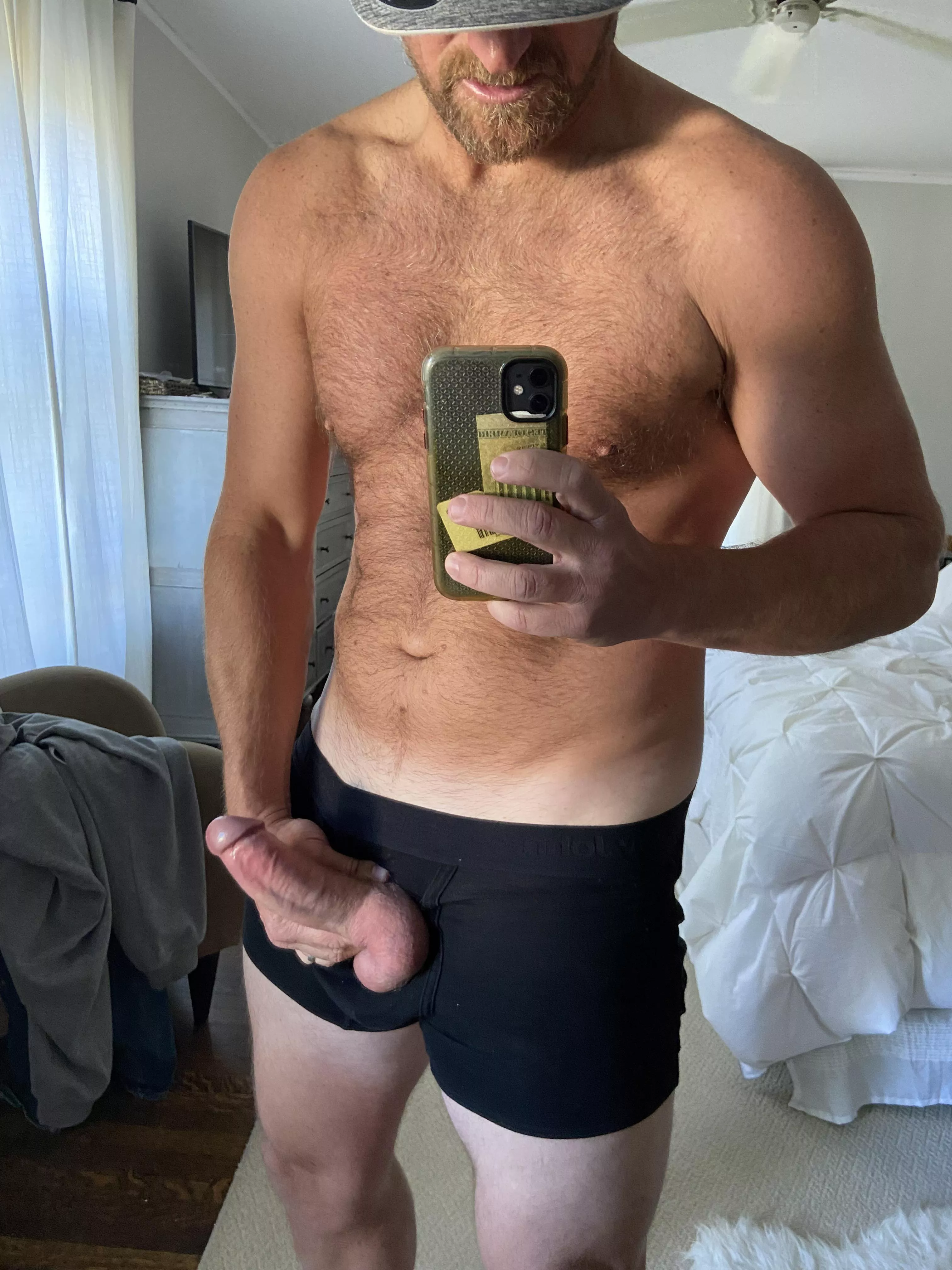 Who wants to spend some time with a DILF? (46) posted by filadilfia