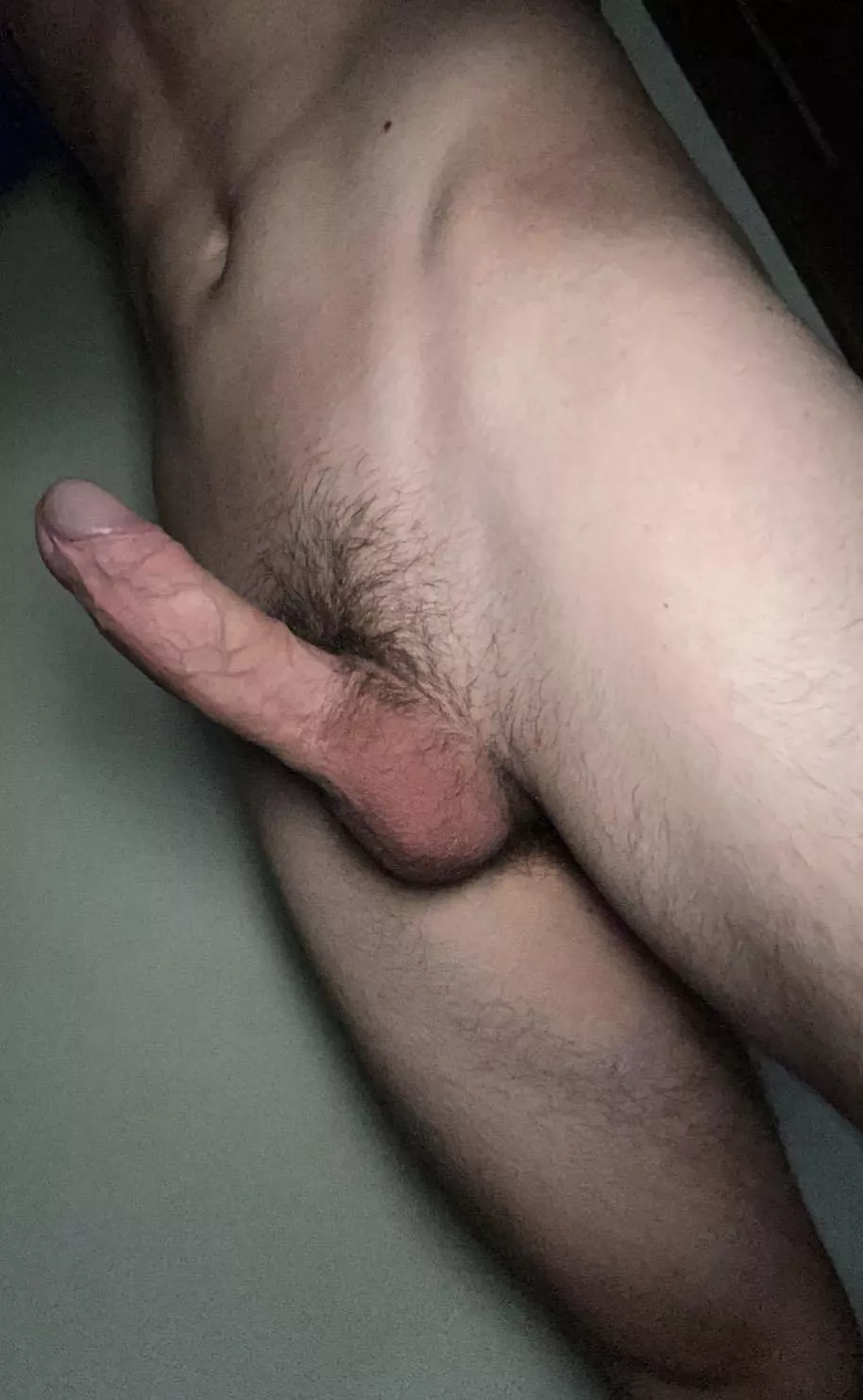 Who wants to suck me until I cum in their throat? posted by barni29