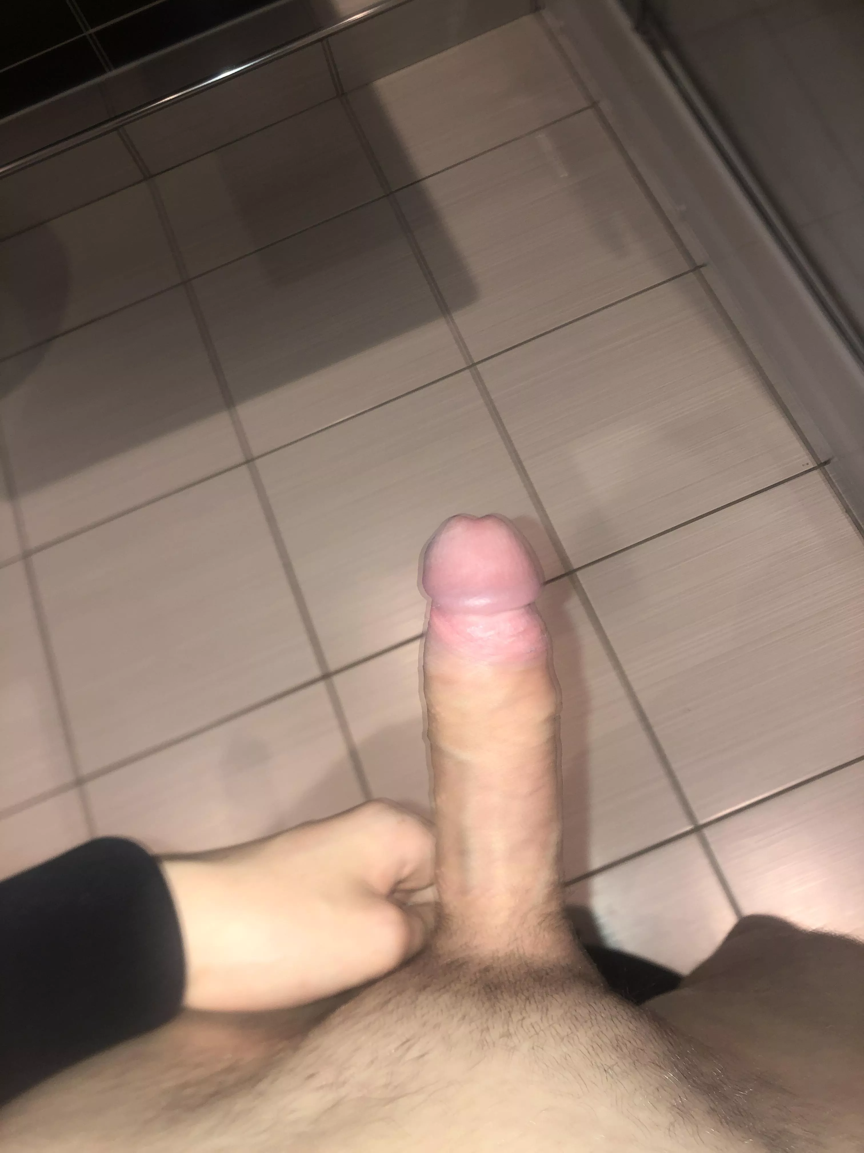 Who wants to suck this brummy cock😋😜💦💦 posted by Me-doseggz