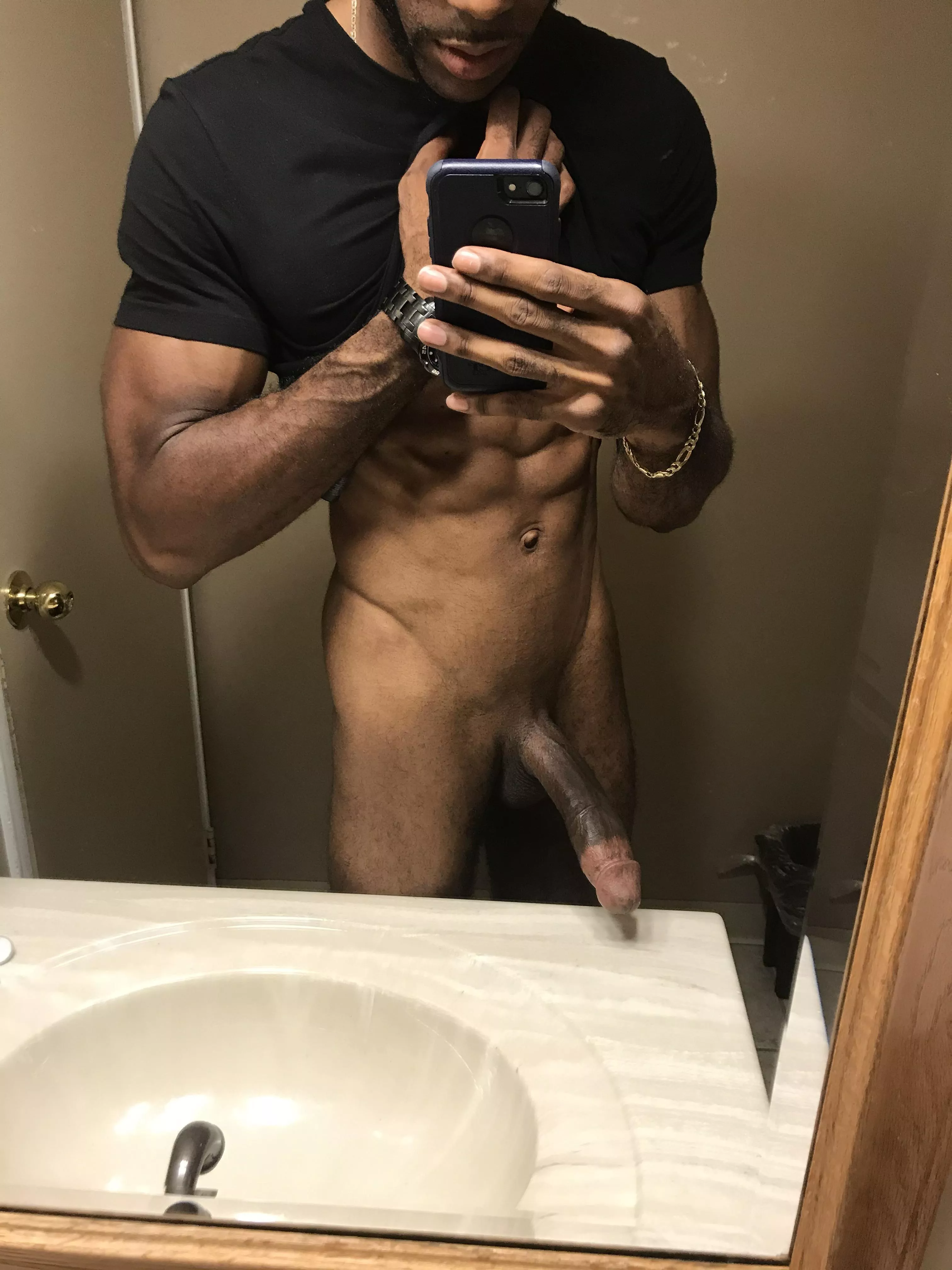 Who wants to worship daddyâ€™s cock? posted by NYBull01