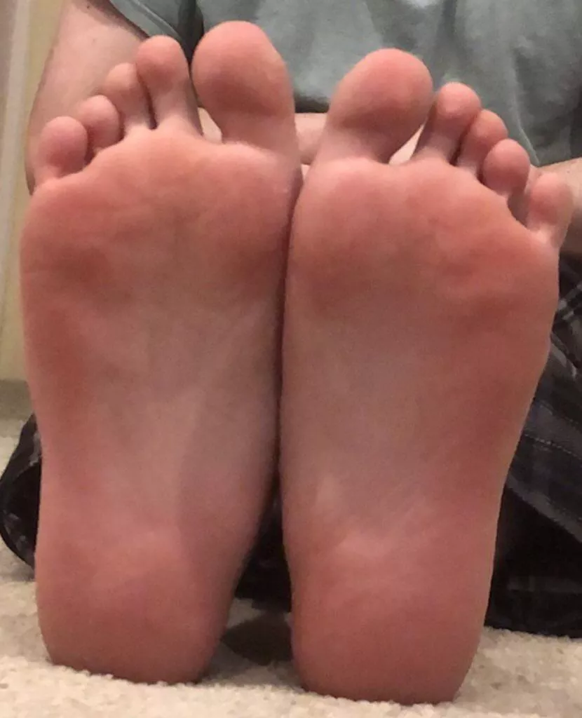 Who’s gonna massage these tonight? 🥵 posted by domchallenger