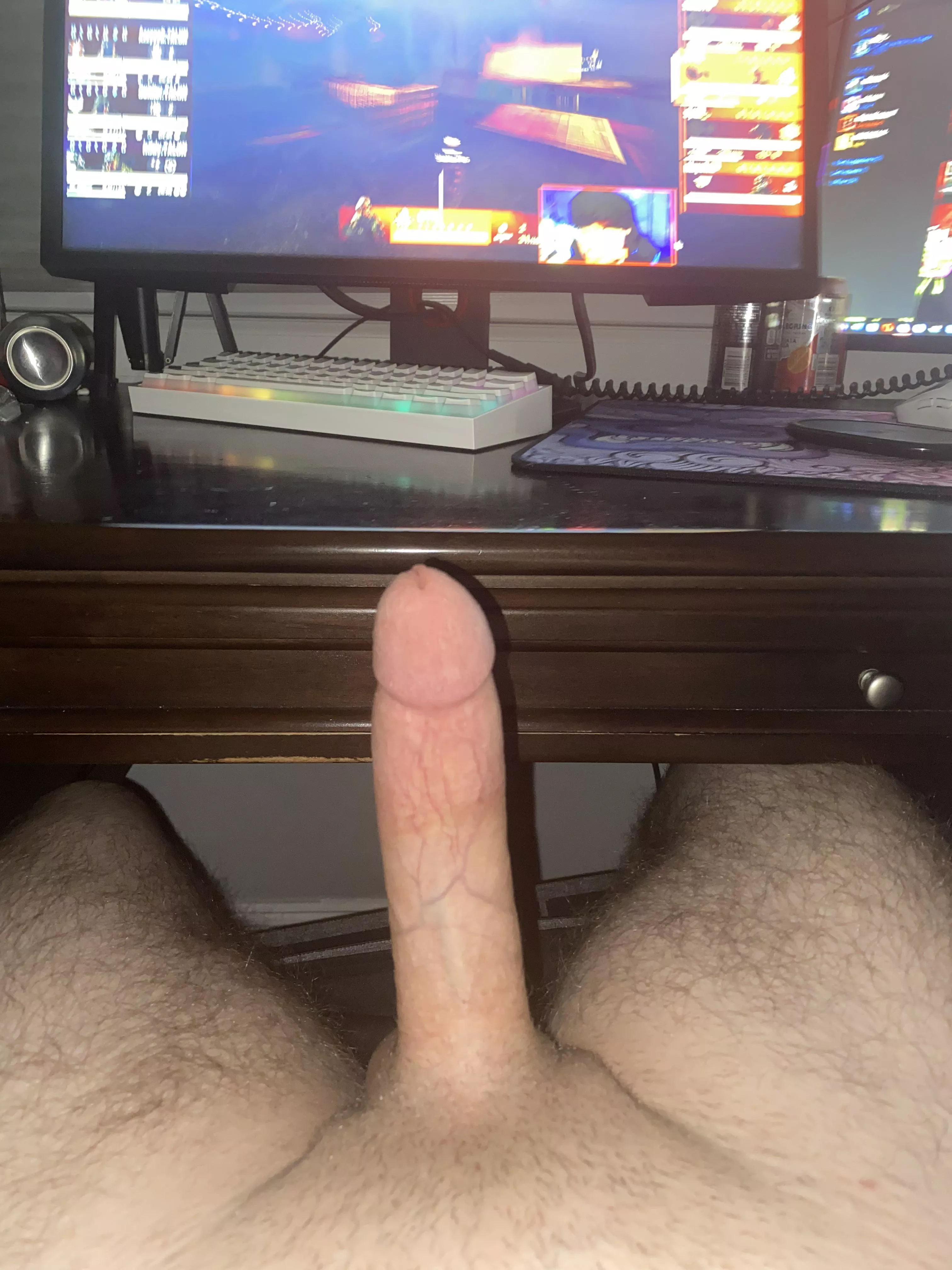 Who’s gonna support their horny gamer under the desk? 😈 posted by s3xytiger