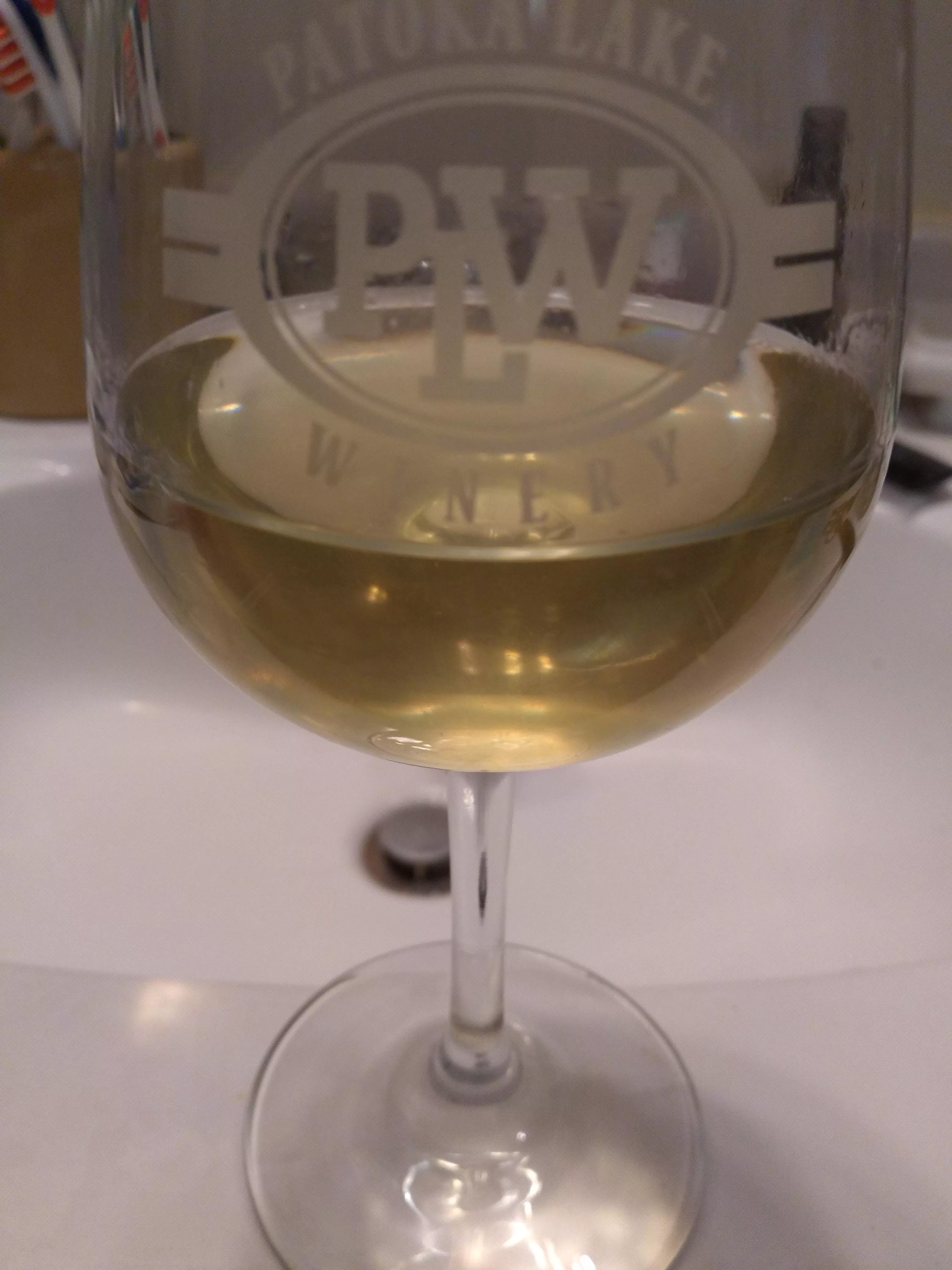 Wife left me a chilled glass of pussy cider to enjoy while soaking in the tub posted by Rugking1972