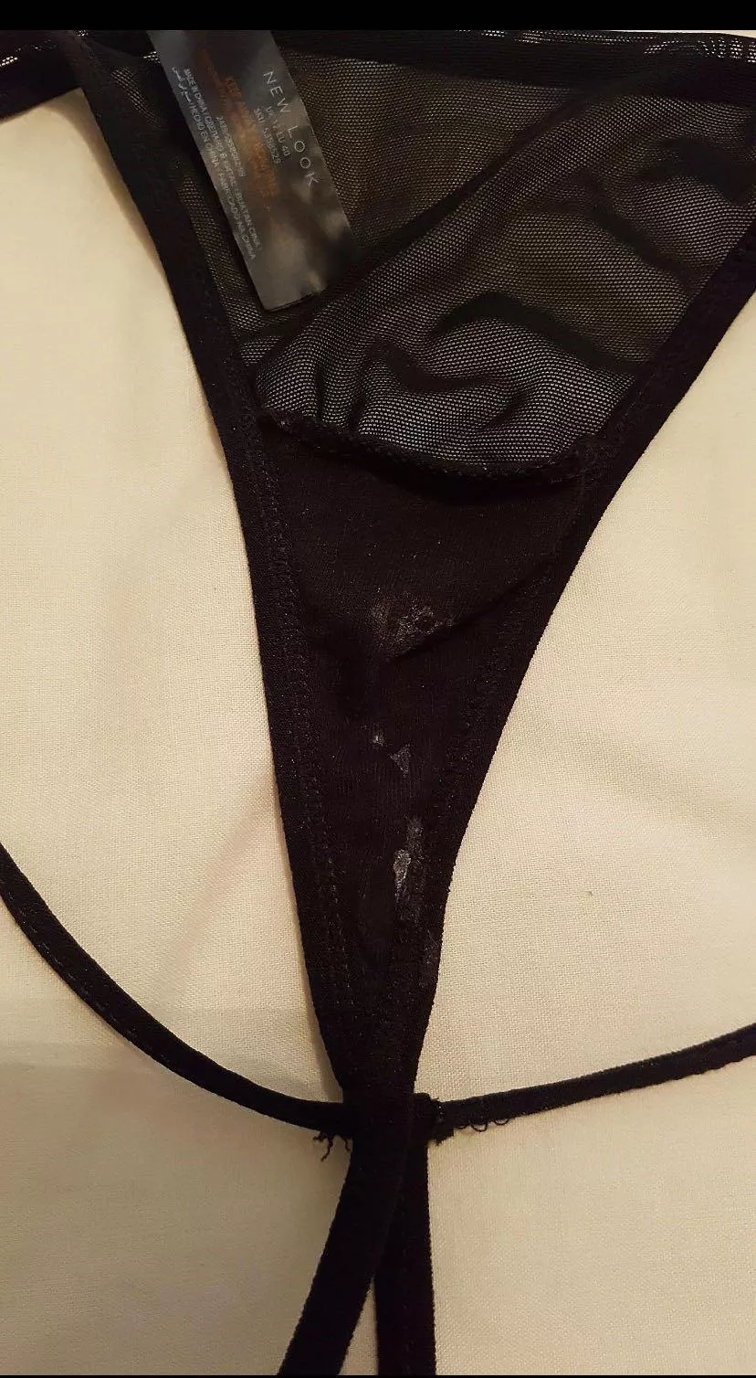 Wife’s best friend panties! Smell amazing 👃 posted by pirateship-1