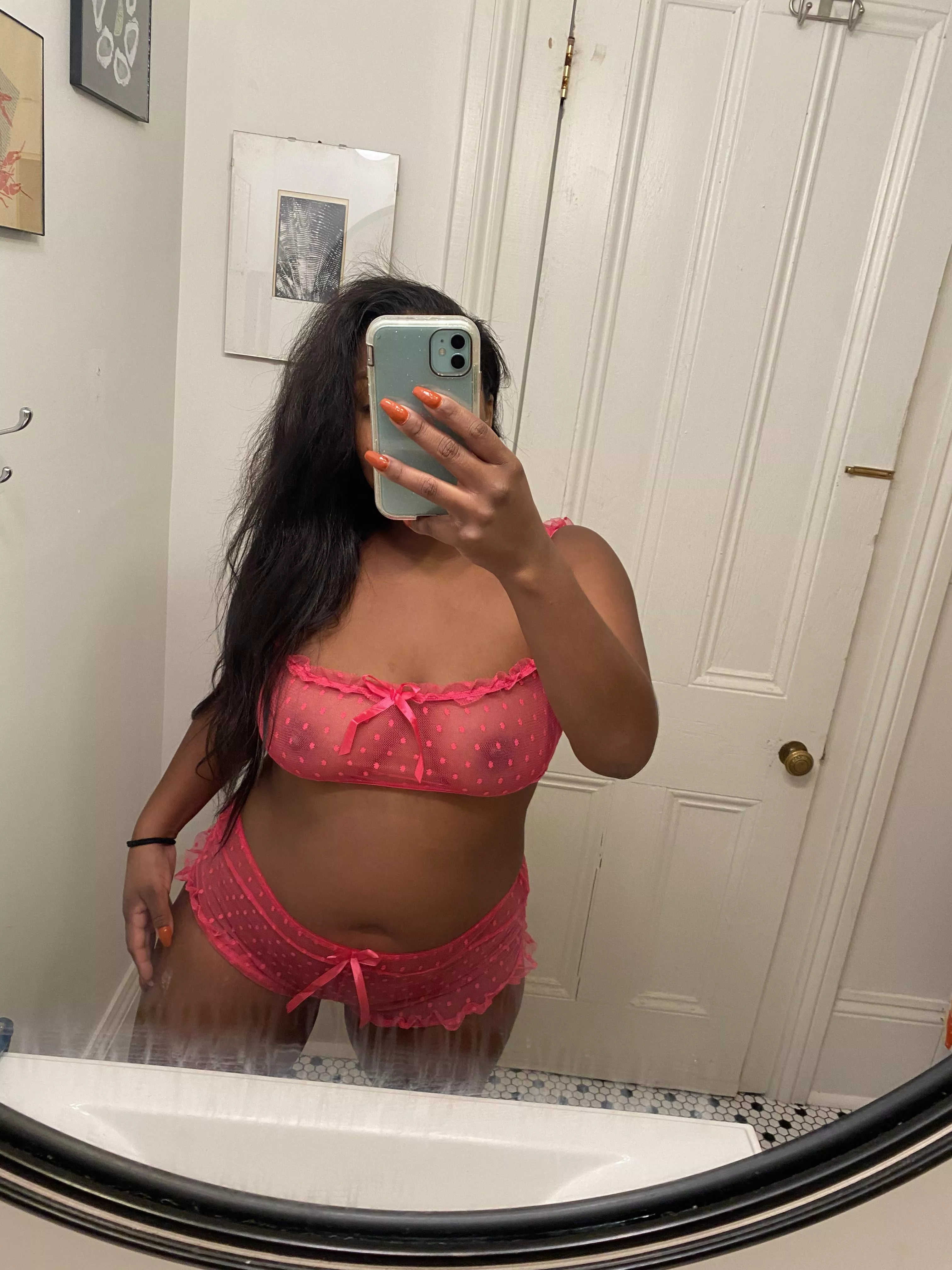 Wifey needs to get stretched by BBC again… anyone in AZ interested in stretching and giving a creampie to this ebony hotwife? posted by AZcouple96-1